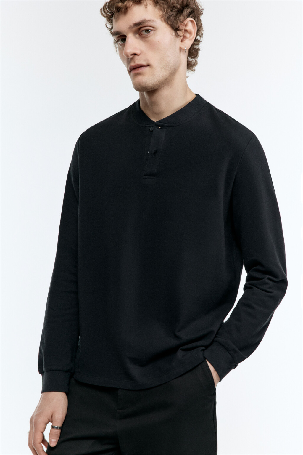 Лонгслив хлопковый с застежкой на груди - цвет черный - 1