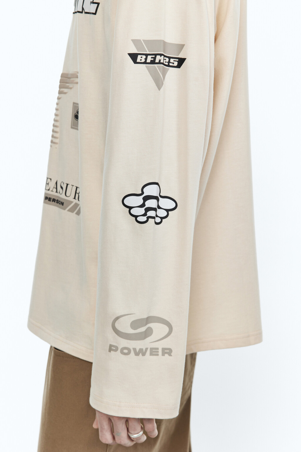 Лонгслив oversize с гоночным принтом - цвет бежевый - 7