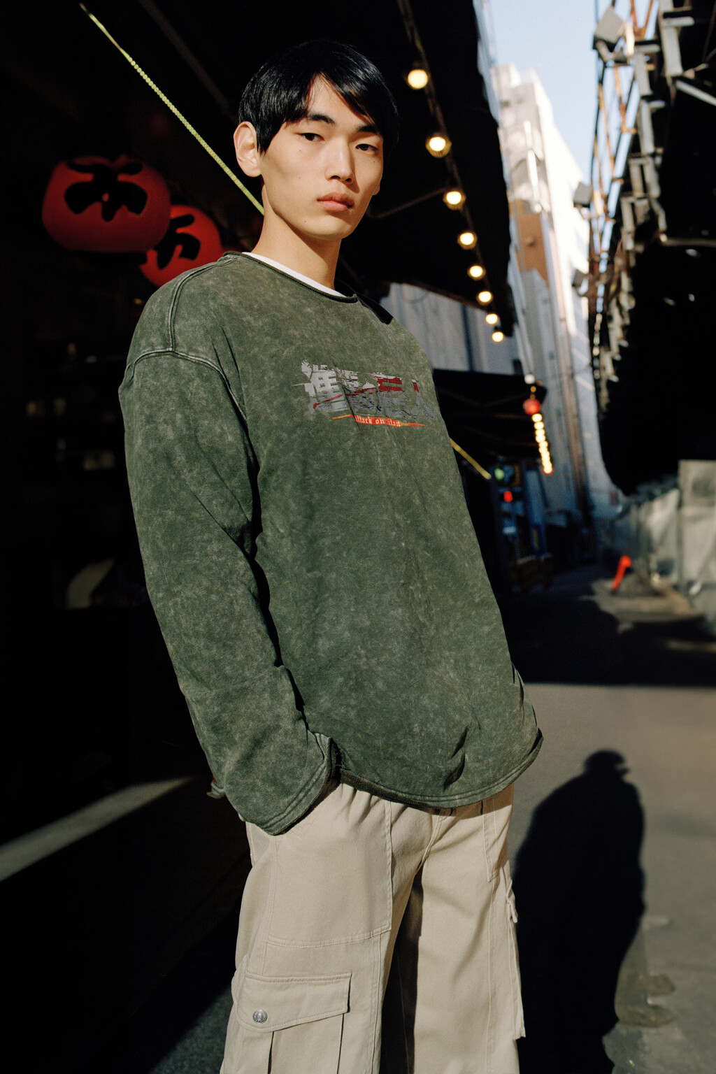 Лонгслив oversize с принтом Атака титанов - цвет зеленый - 10