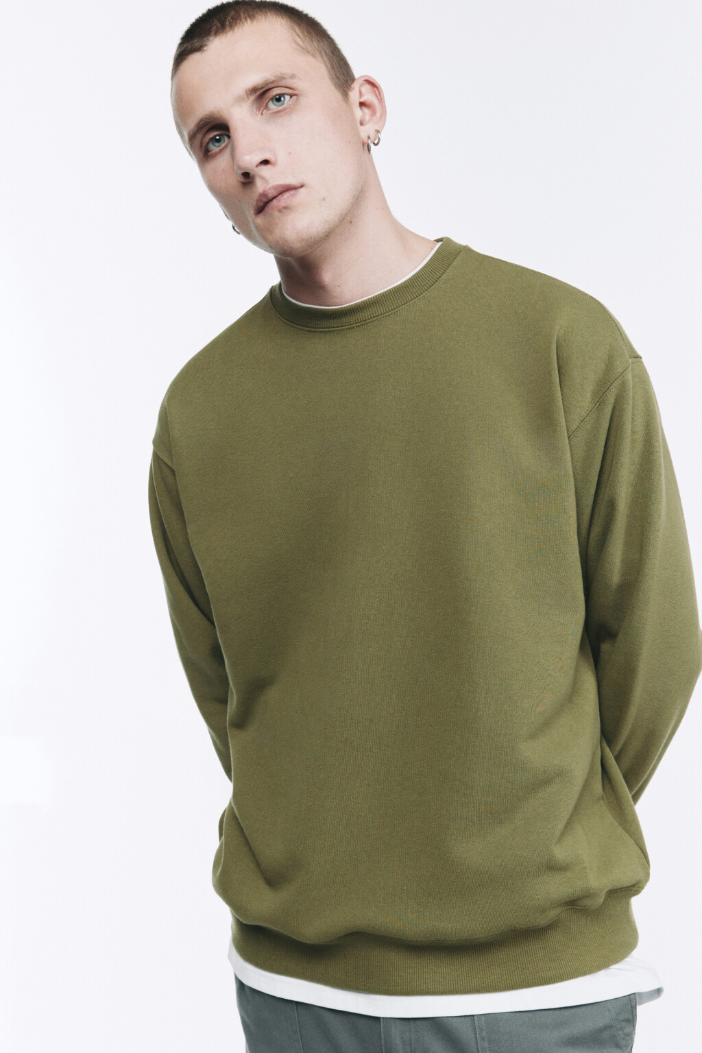 Свитшот oversize базовый утепленный - цвет зеленый - 2