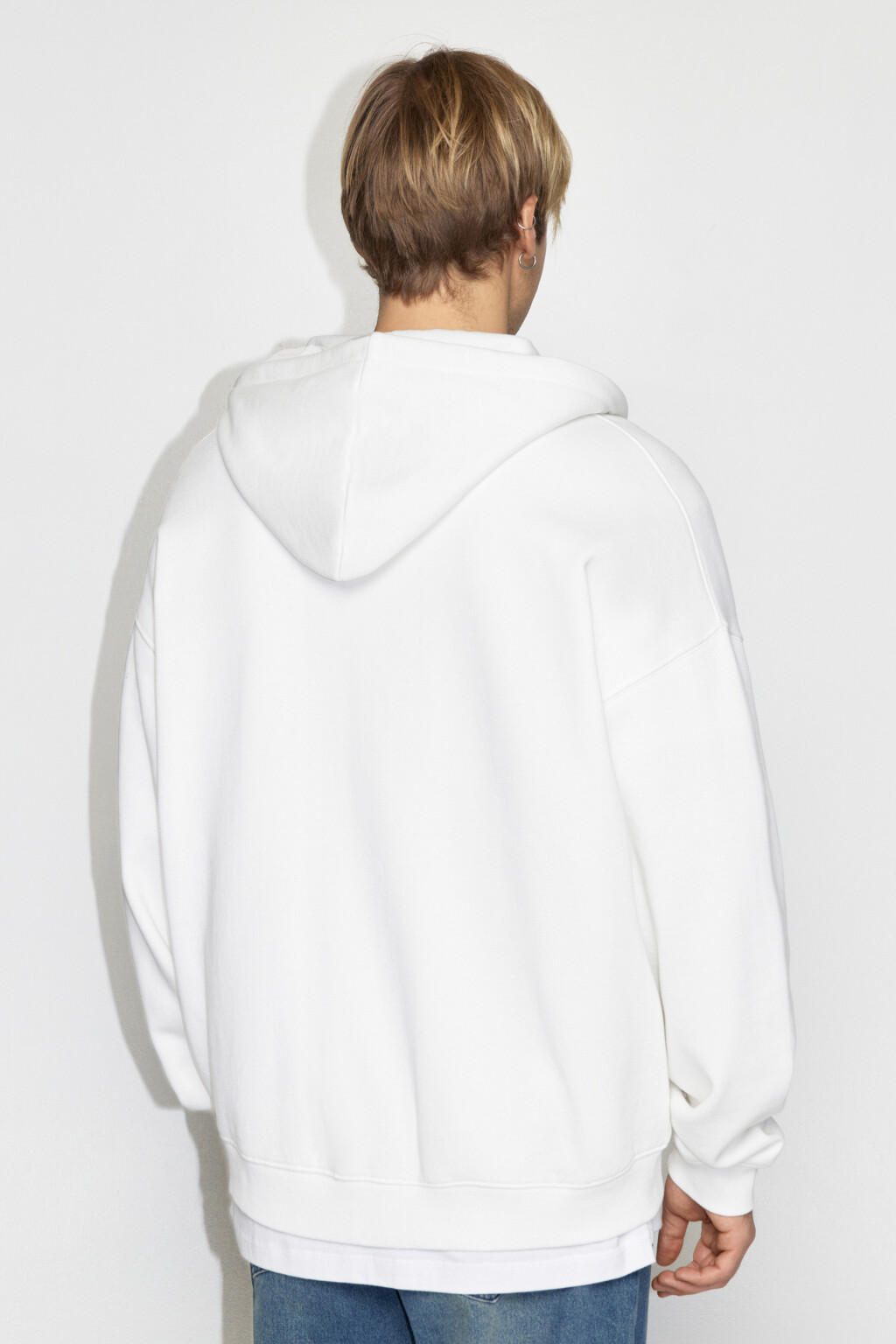 Худи на молнии утепленная с капюшоном - цвет белый - 4