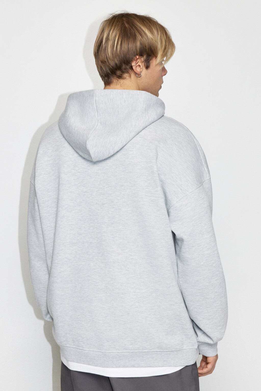 Худи oversize утепленная с принтом - цвет серый - 4