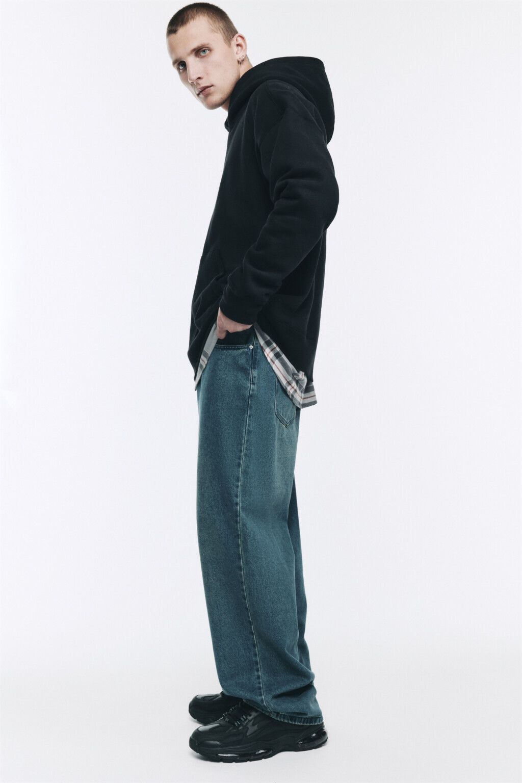Худи oversize утепленная с капюшоном - цвет черный - 2