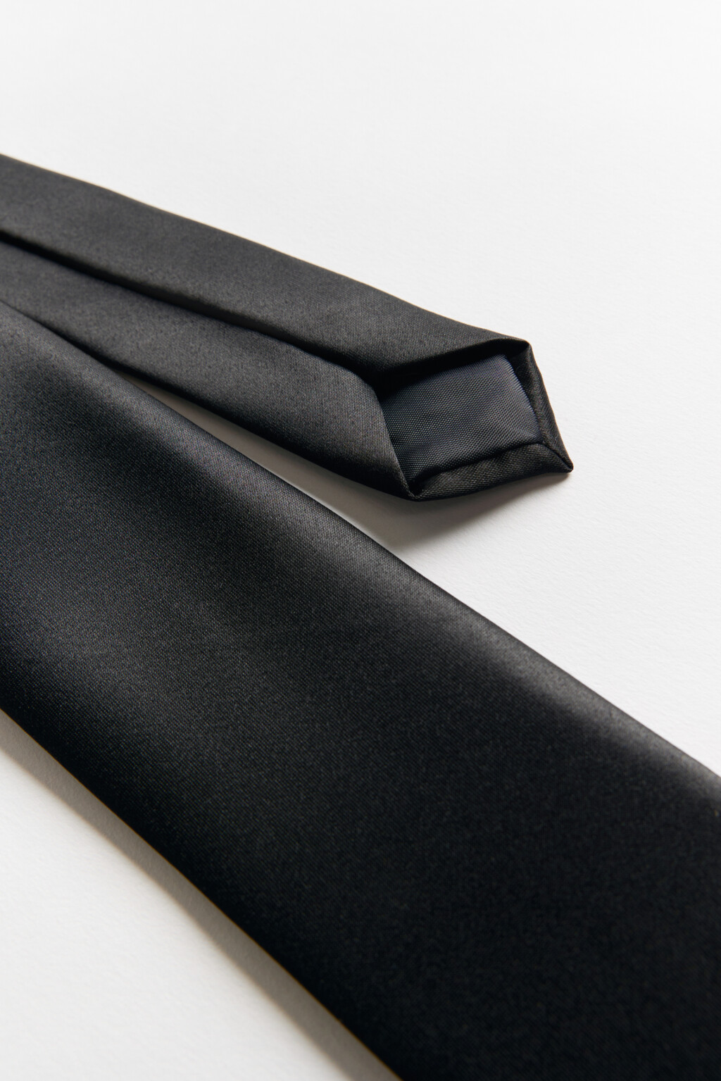 Галстук классический однотонный - цвет черный - 2