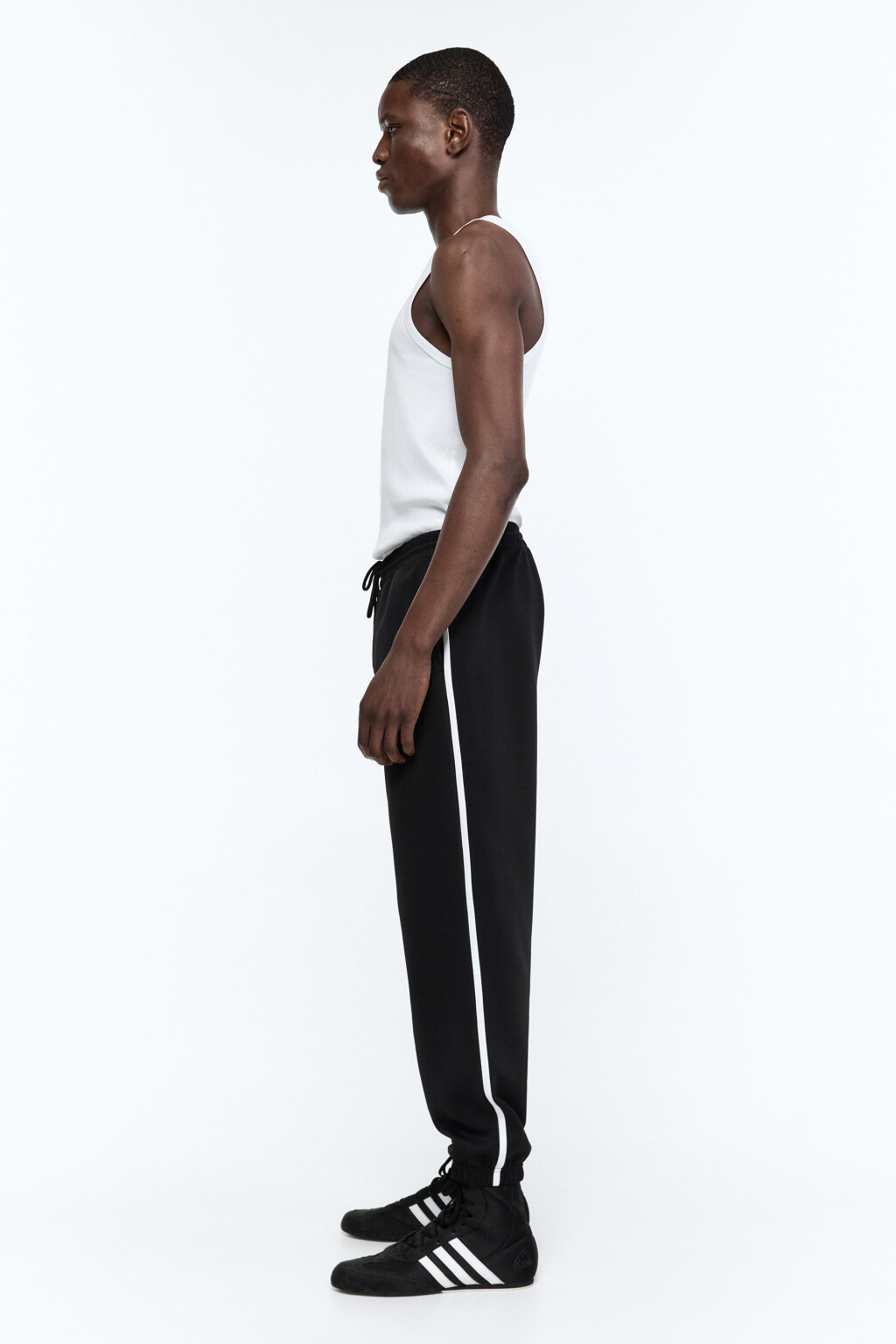 Брюки-джоггеры спортивные с лампасами - цвет черный - 6