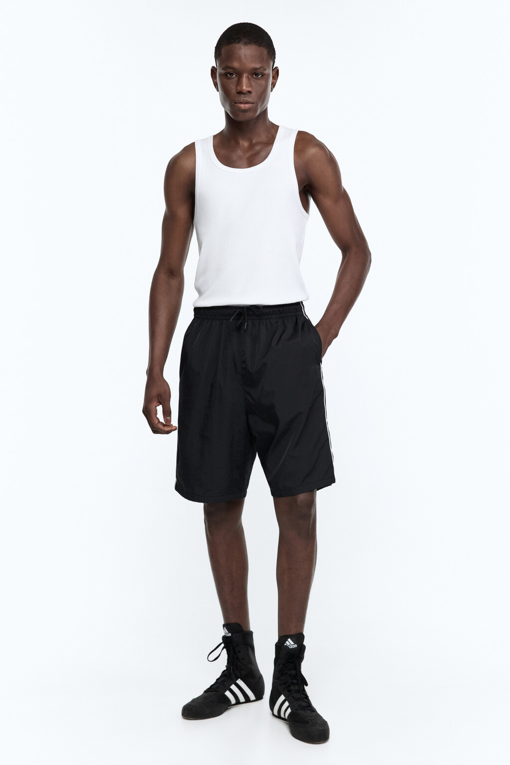 Шорты спортивные с лампасами - цвет черный - 6