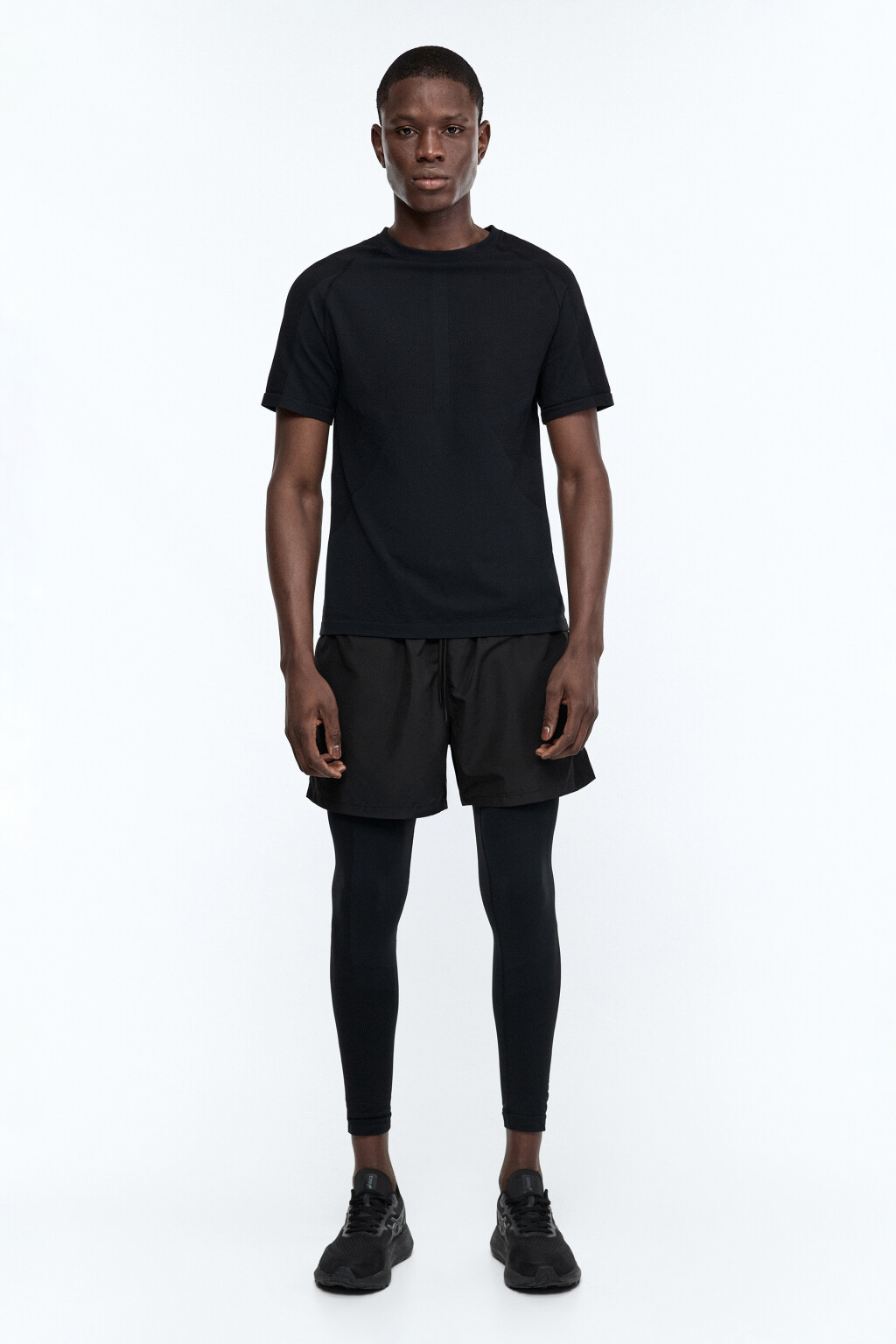 Футболка спортивная из дышащей ткани - цвет черный - 4