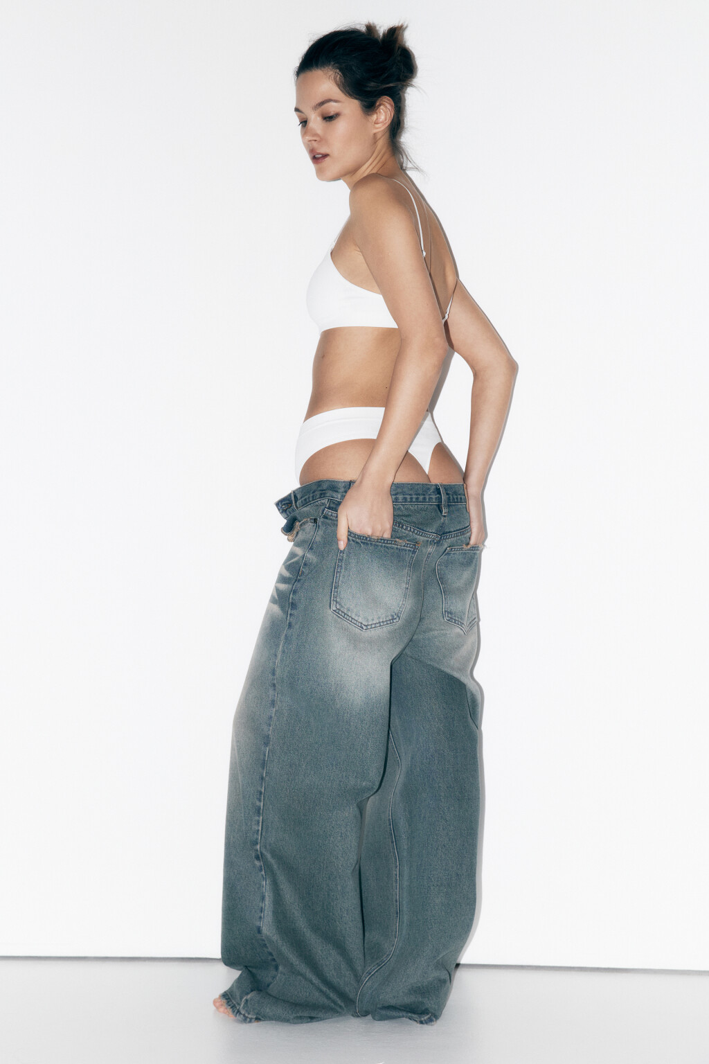 Бюстгальтер-бра бесшовный на тонких бретелях - цвет белый - 1