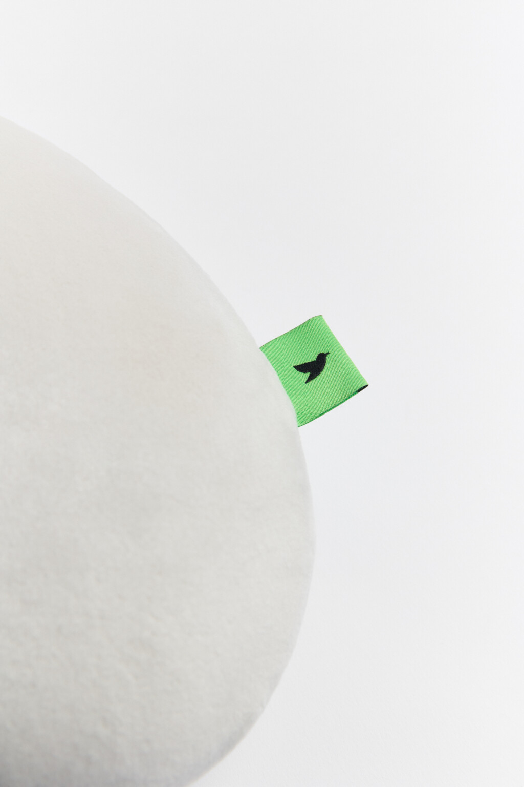 Подушка для шеи дорожная - цвет черный - 2