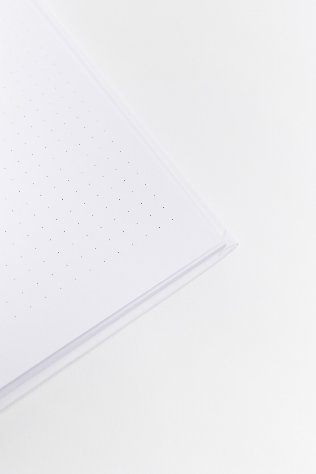 Блокнот для записей с закладкой - цвет белый - 2