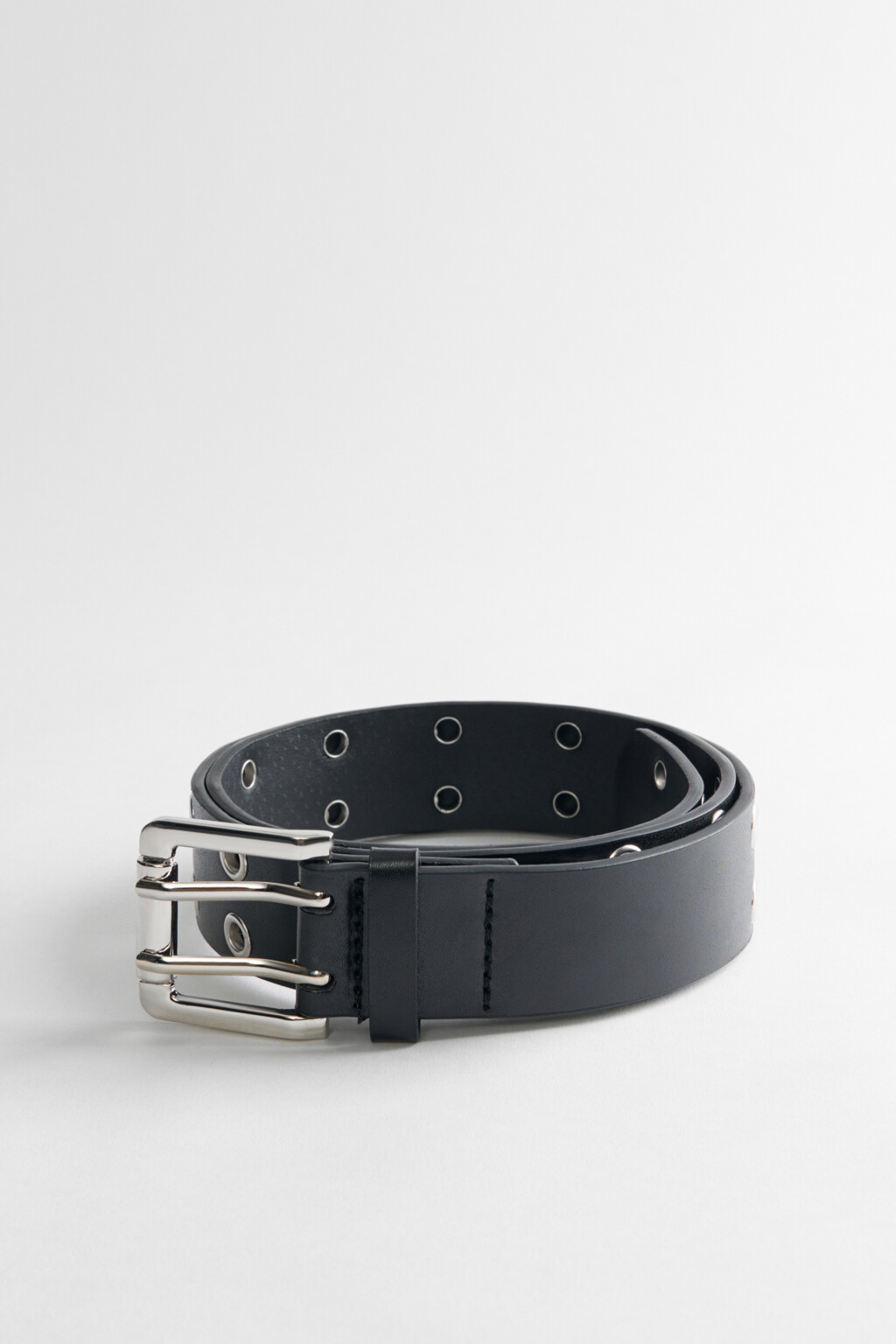 Ремень с двойным рядом люверсов - цвет черный - 1