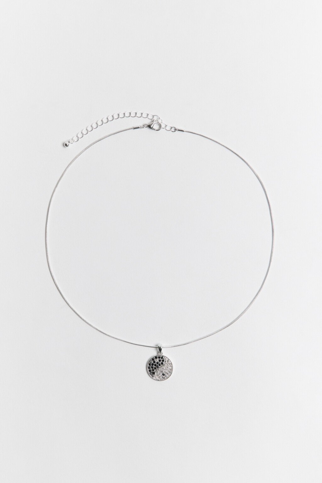 Цепочка на шею с подвеской инь и ян - цвет серый - 1