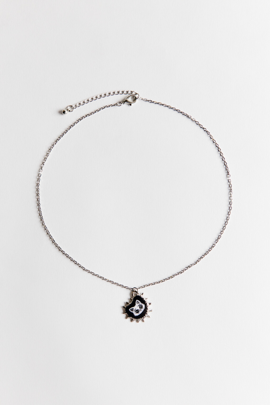 Цепочка на шею с подвеской-сердечком - цвет серый - 1