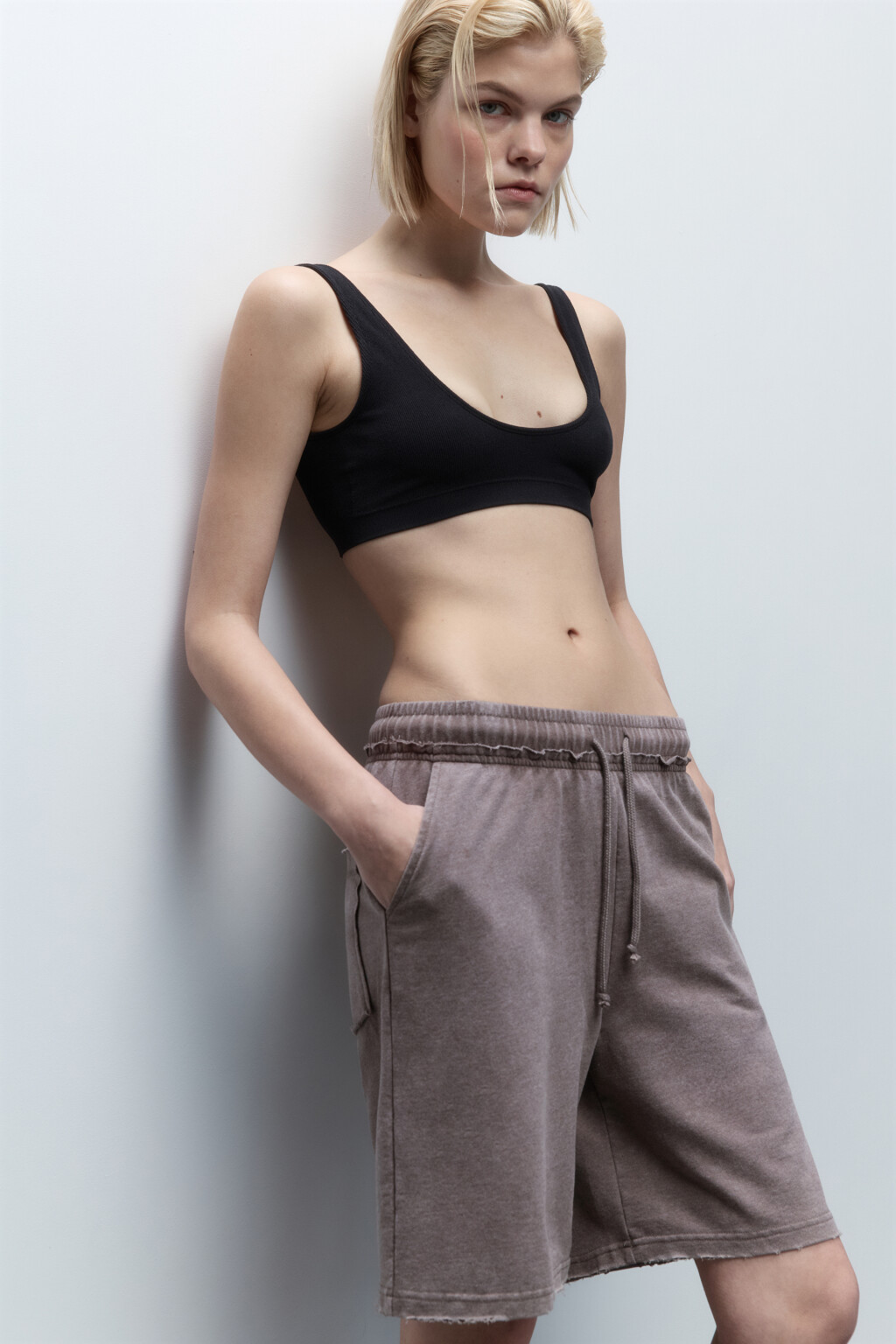 Шорты из футера с вареным эффектом - цвет бежевый - 1