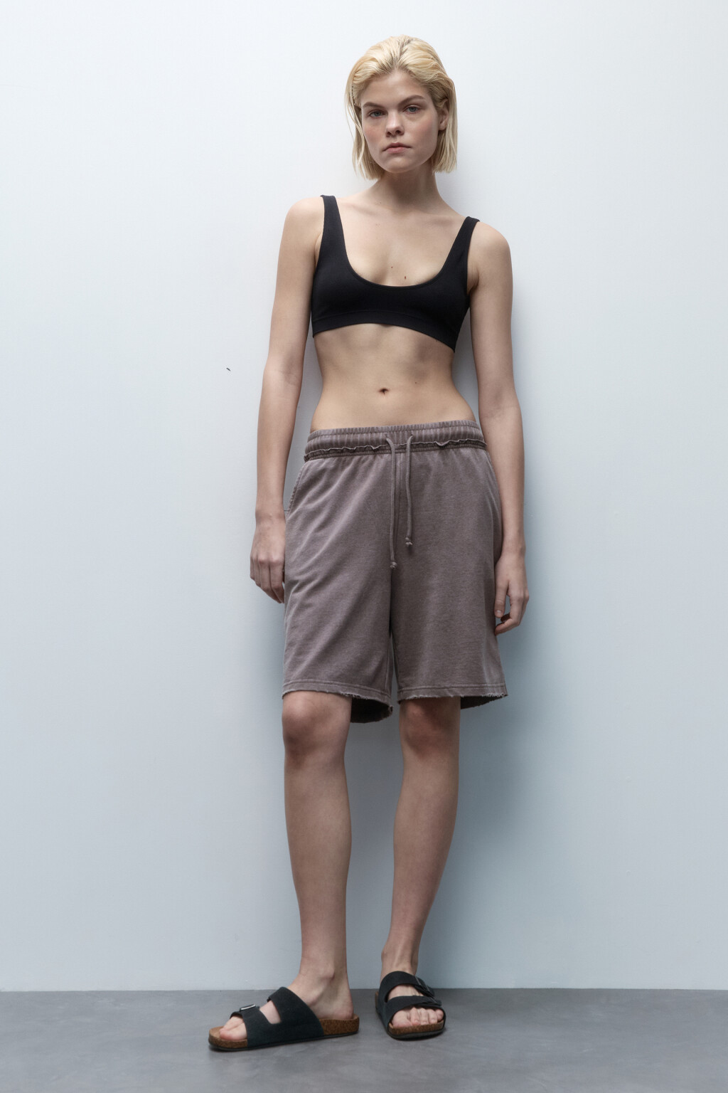 Шорты из футера с вареным эффектом - цвет бежевый - 5