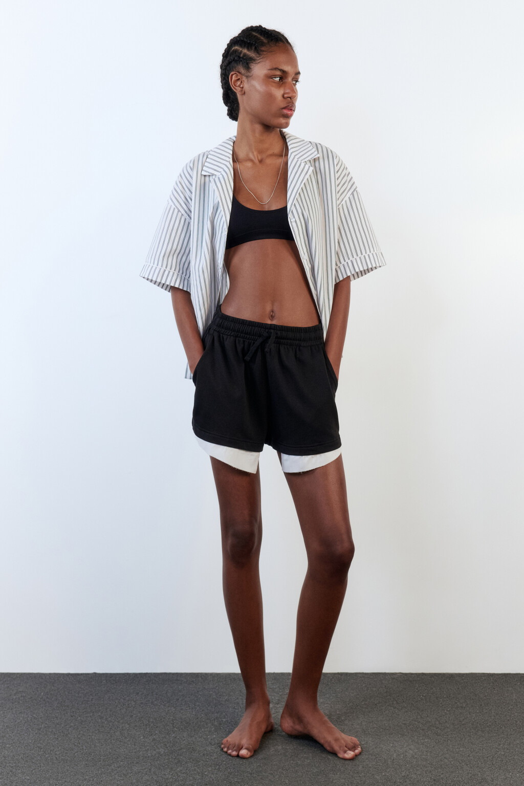 Шорты трикотажные с контрастной подкладкой - цвет черный - 6