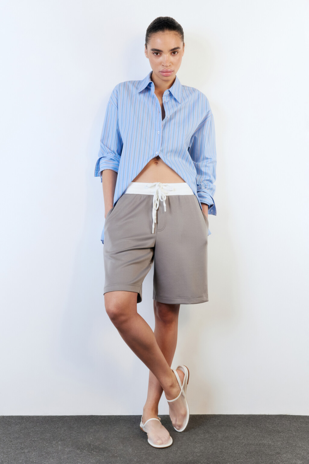 Шорты-бермуды костюмные с двойным поясом - цвет серый - 5