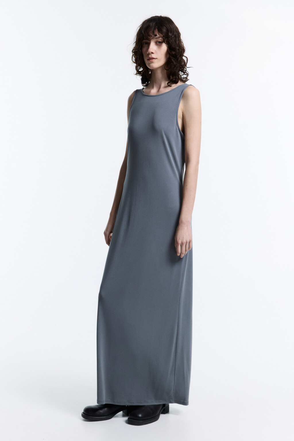 Платье-майка макси с вырезом на спине - цвет серый - 3