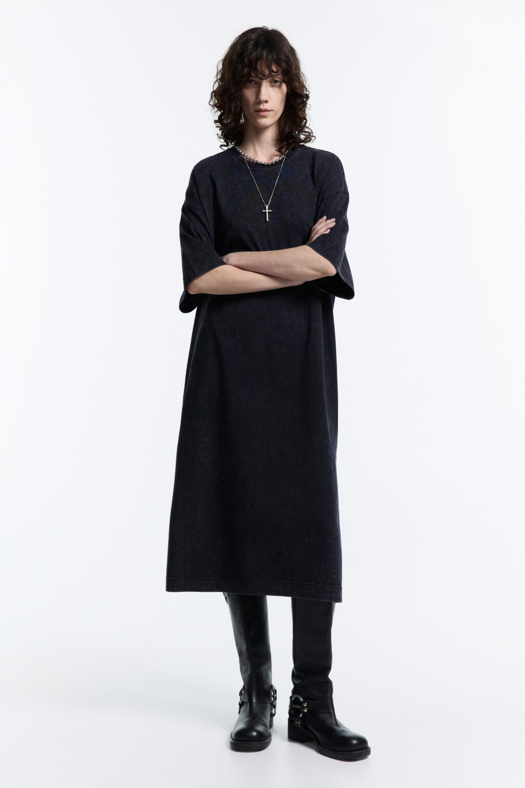 Платье-футболка миди из вареного трикотажа - цвет серый - 5