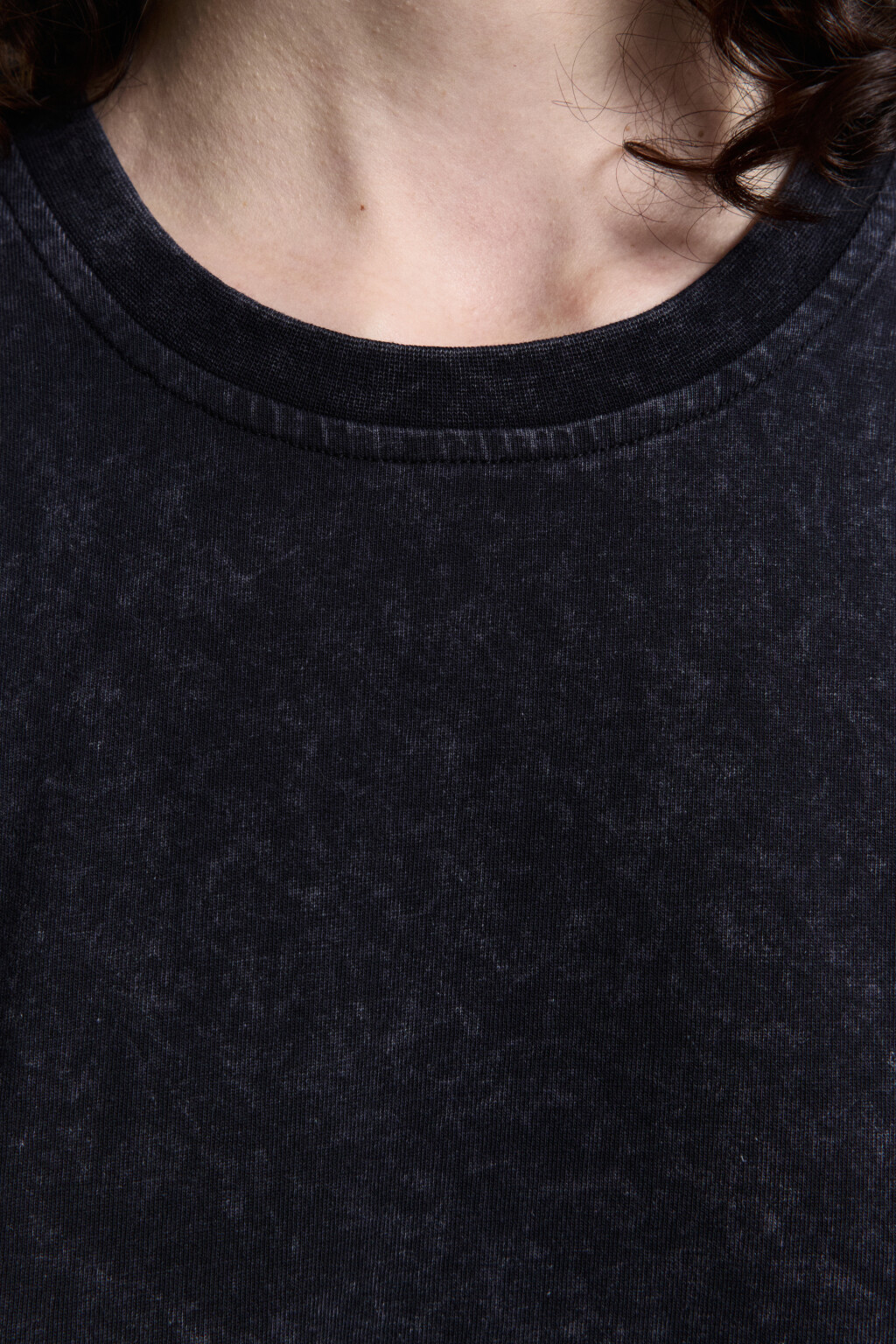 Платье-футболка миди из вареного трикотажа - цвет серый - 6