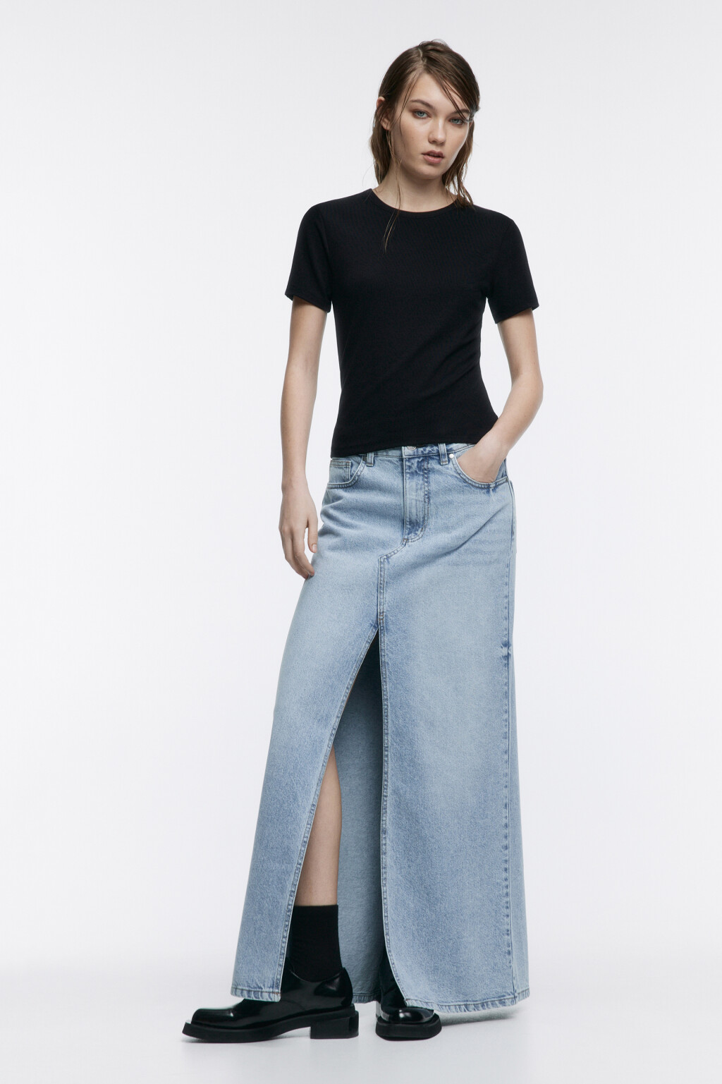 Футболка приталенная из вискозы - цвет черный - 5