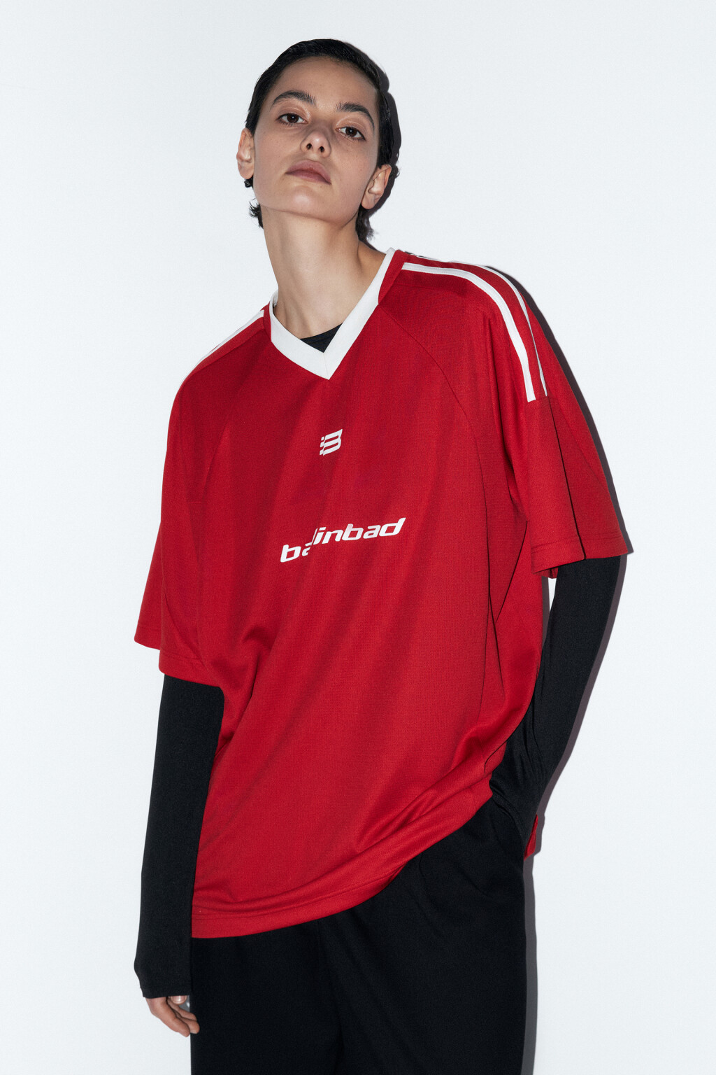 Футболка oversize с принтом и V-вырезом - цвет красный - 2