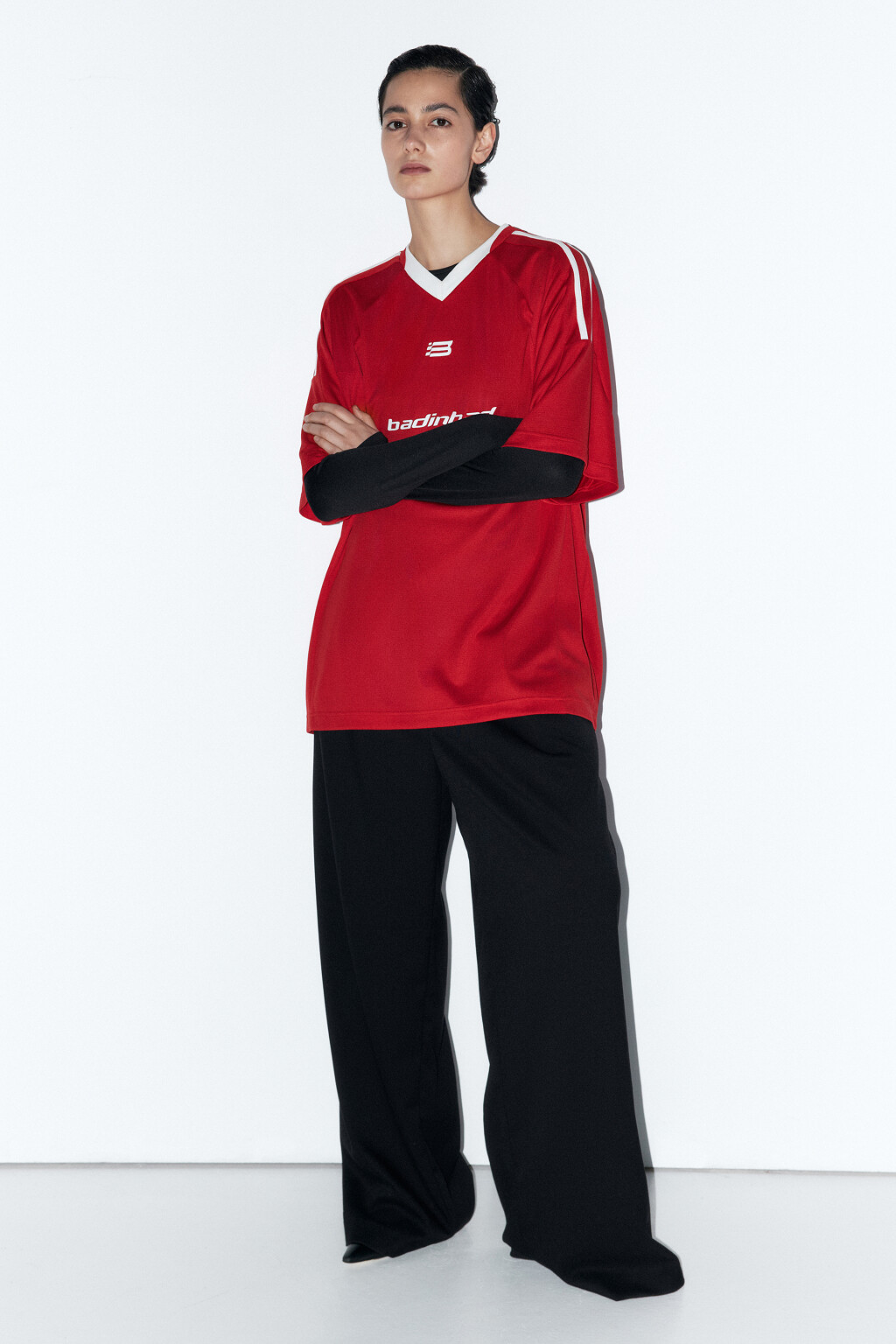 Футболка oversize с принтом и V-вырезом - цвет красный - 5