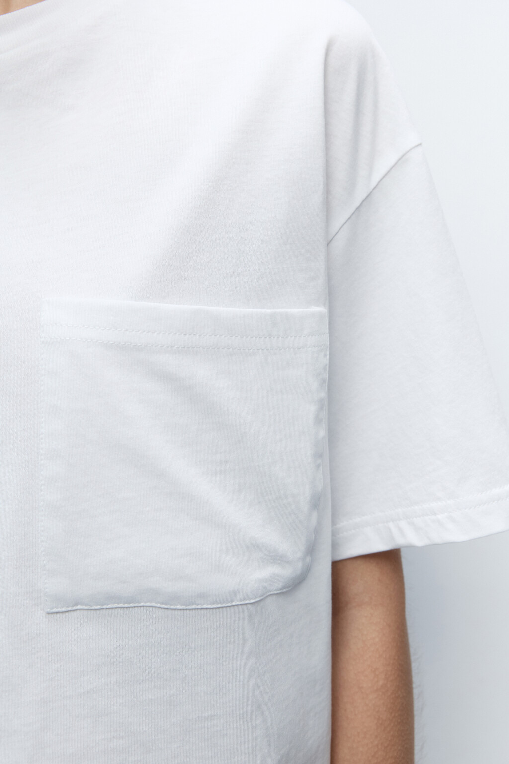 Футболка oversize с нагрудным карманом - цвет белый - 7