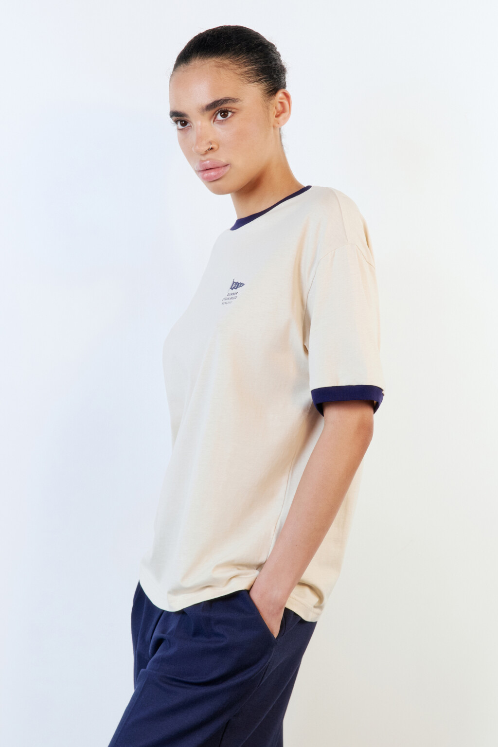 Футболка oversize контрастная с надписью - цвет бежевый - 3