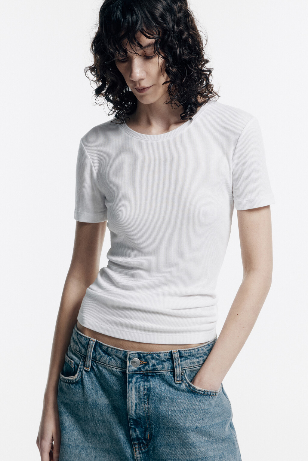 Футболка slim в рубчик из модала - цвет белый - 1