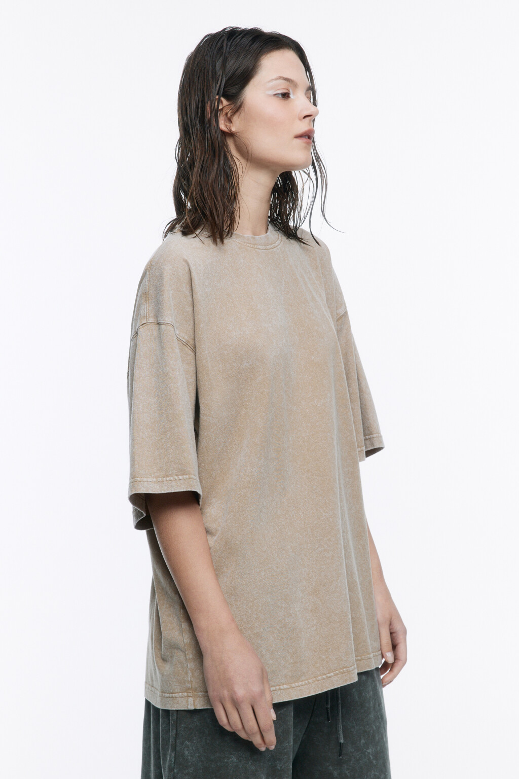 Футболка oversize с состаренным эффектом - цвет бежевый - 3