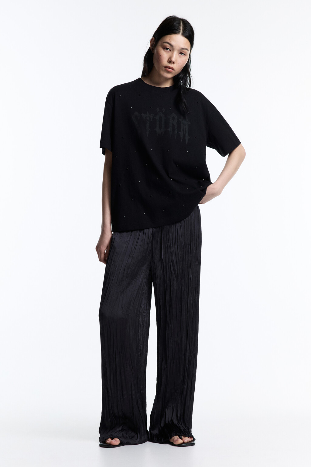 Футболка oversize с заклепками и надписью - цвет черный - 5