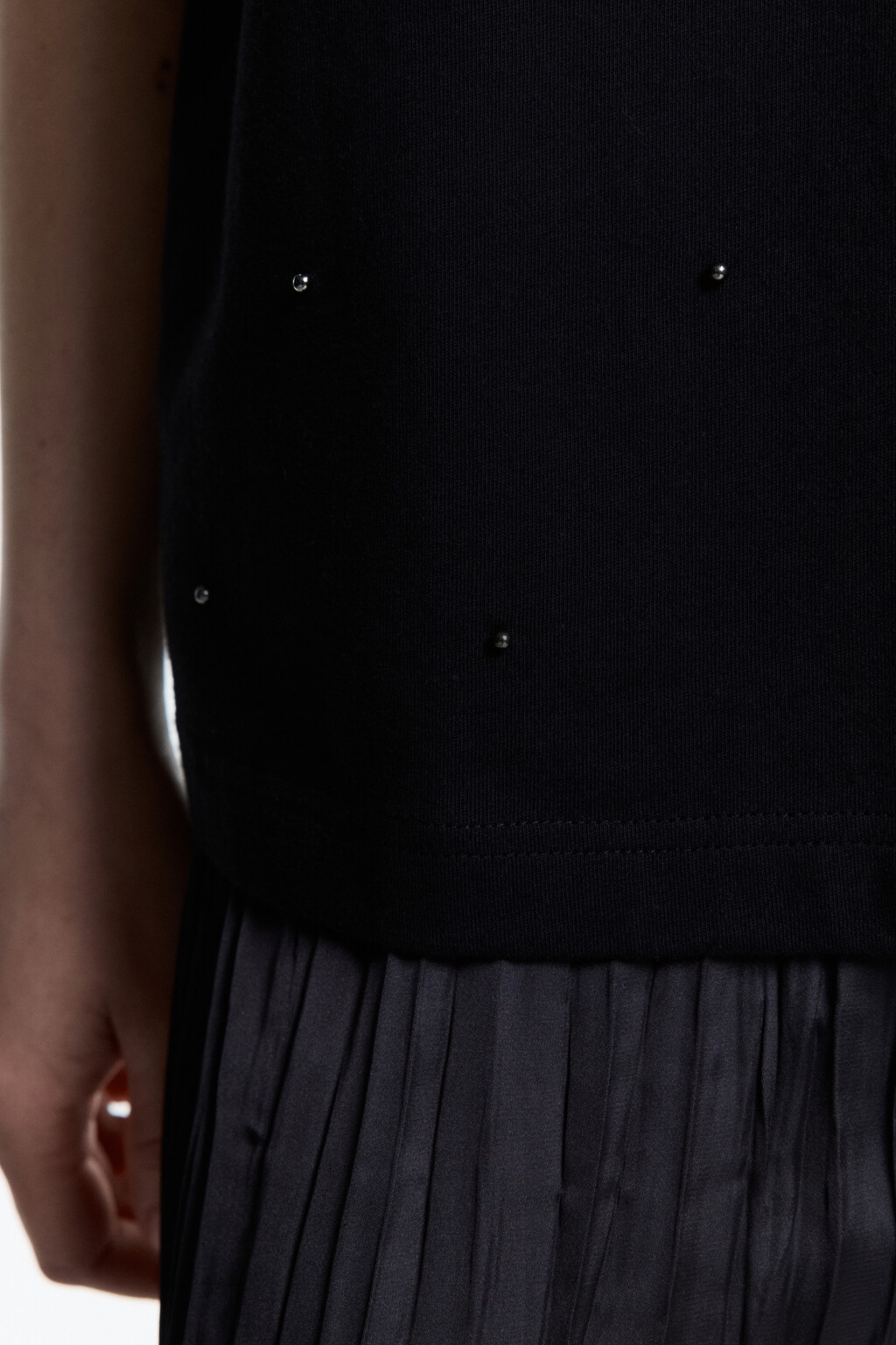 Футболка oversize с заклепками и надписью - цвет черный - 7