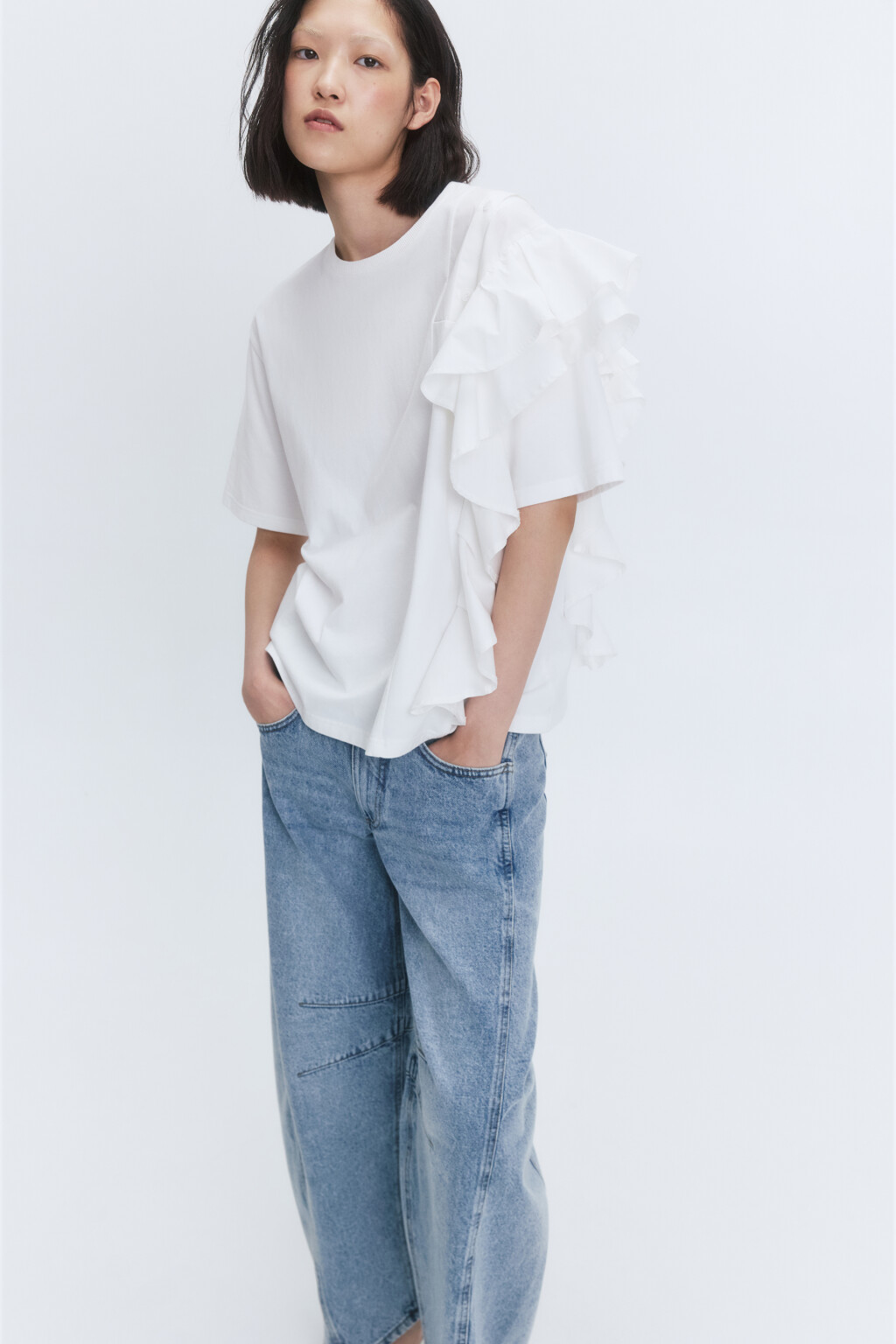 Футболка oversize с асимметричными воланами - цвет белый - 1