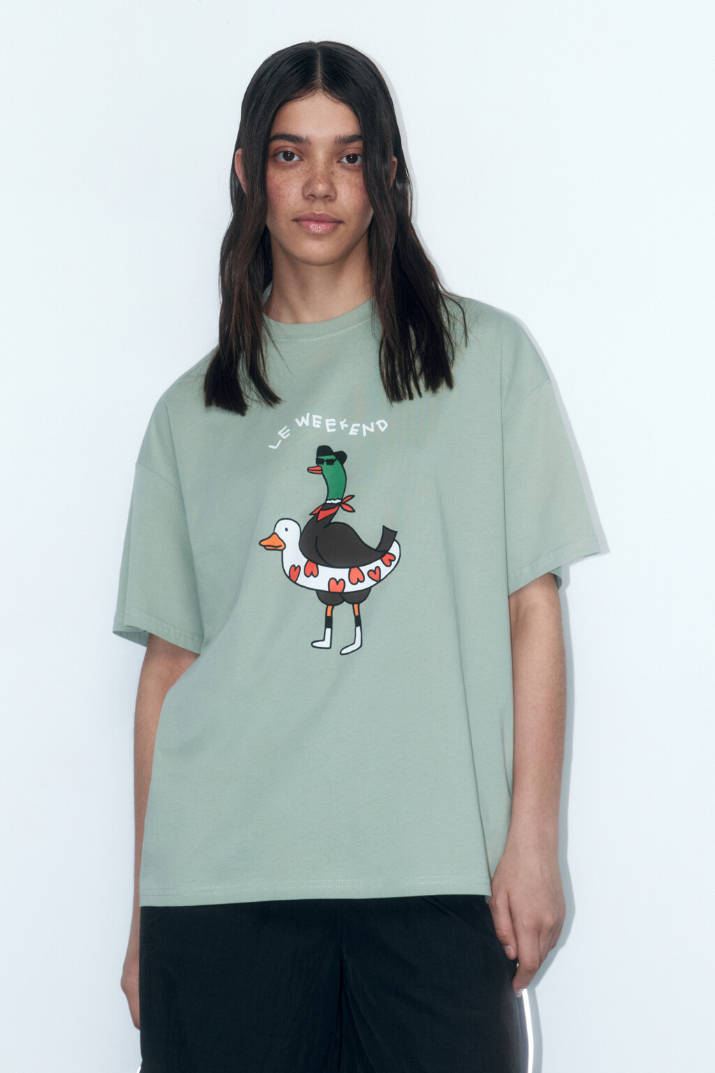 Футболка хлопковая с принтом и надписями - цвет зеленый - 2