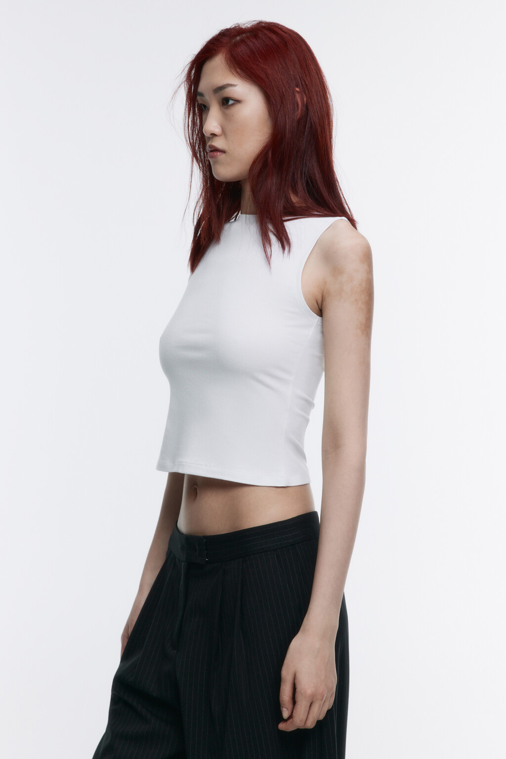 Майка приталенная из вискозы - цвет белый - 2