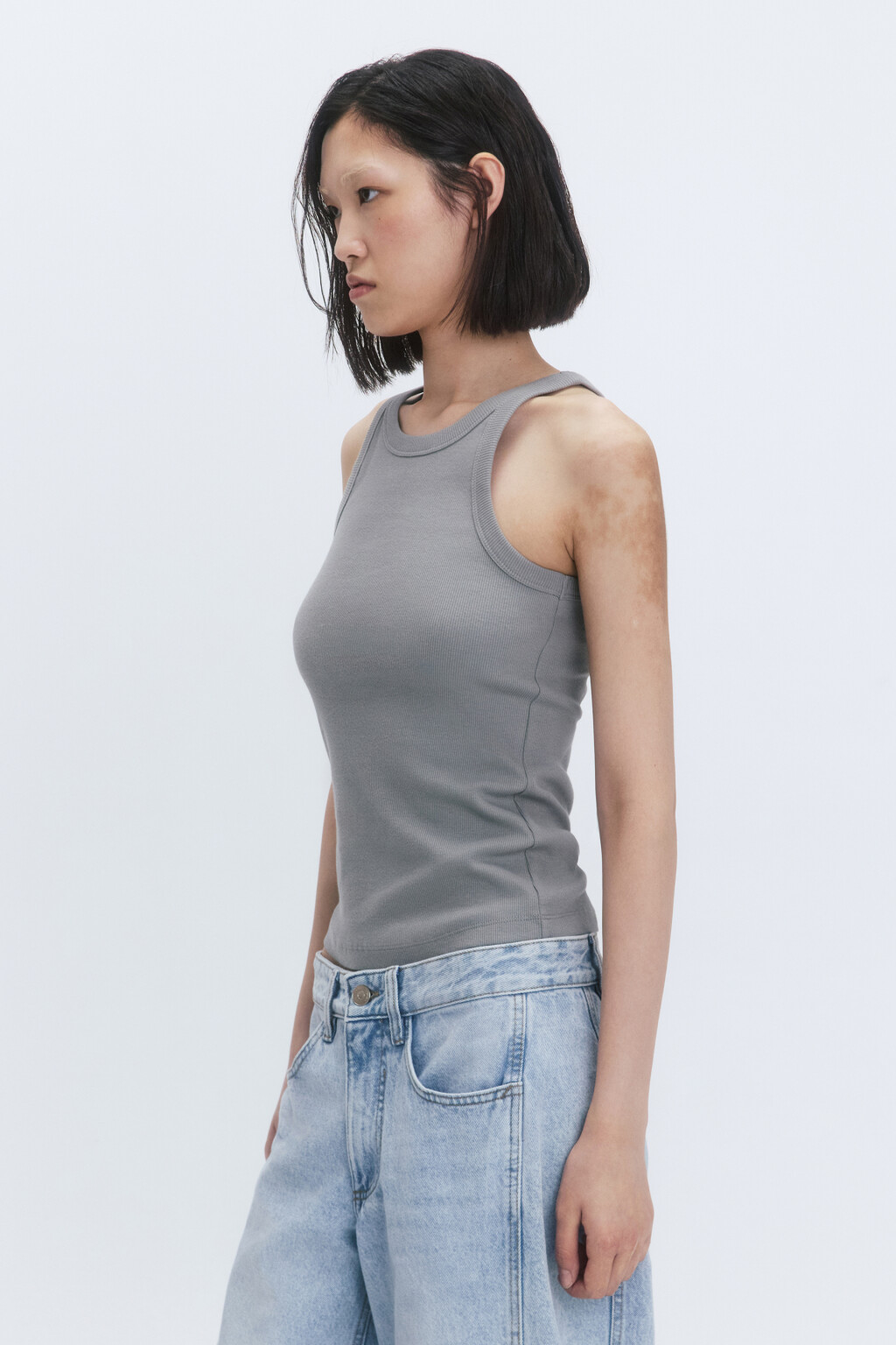 Майка в рубчик на узких бретелях - цвет зеленый - 3