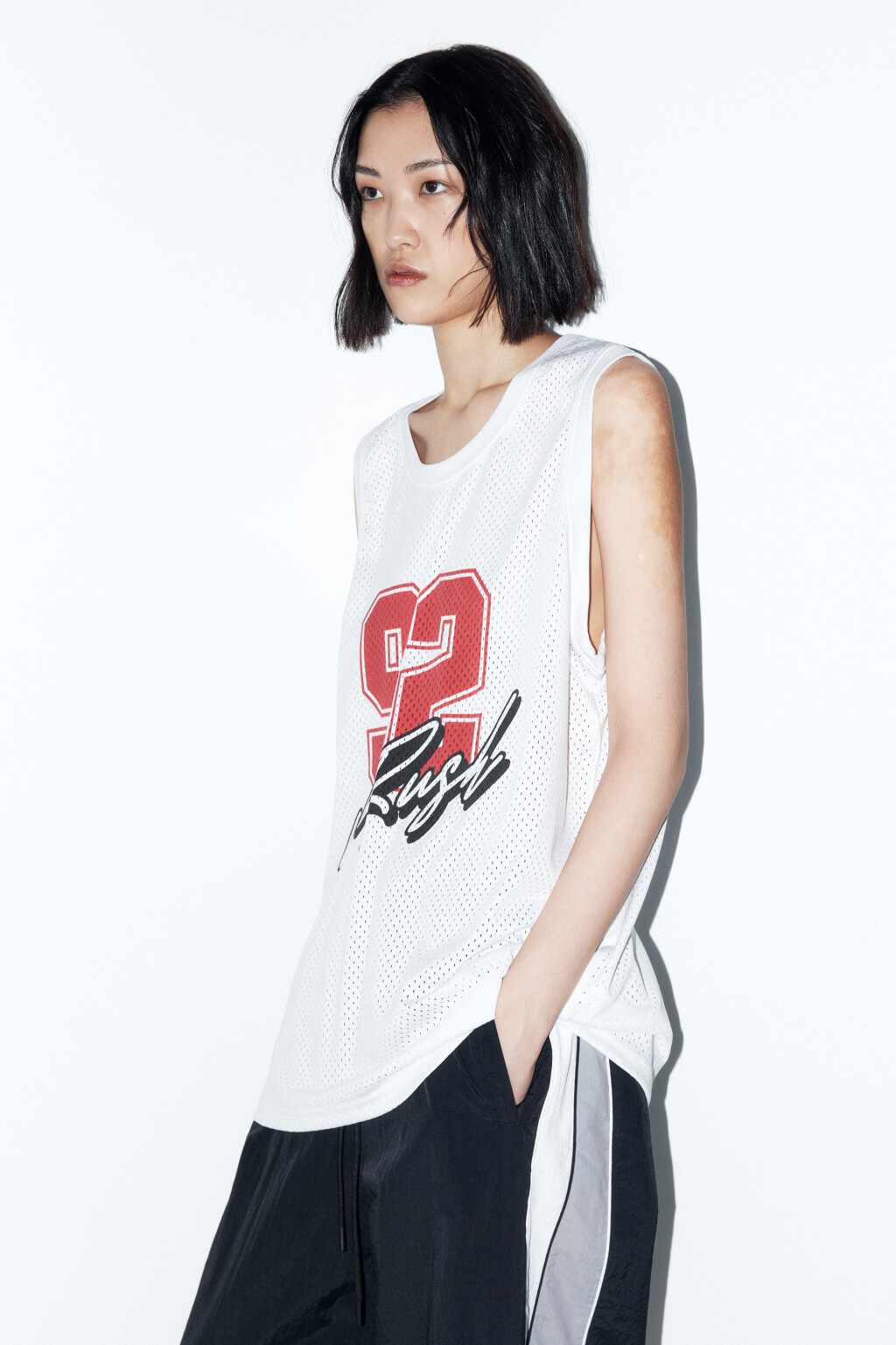 Майка из сетки с принтом - цвет белый - 2