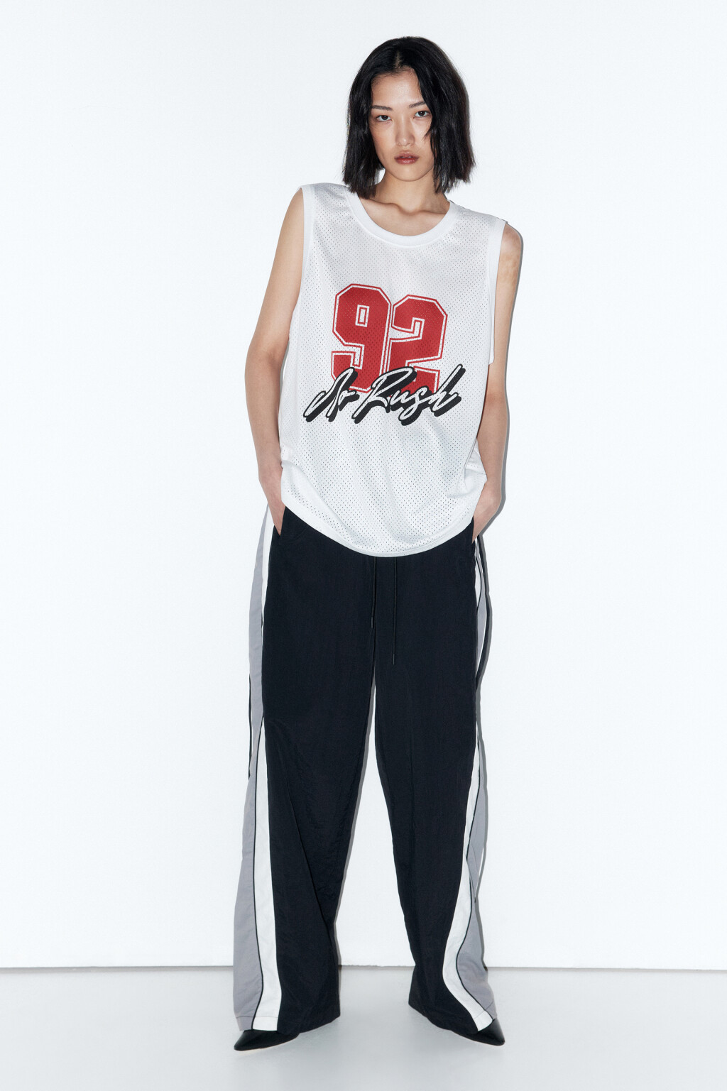 Майка из сетки с принтом - цвет белый - 4