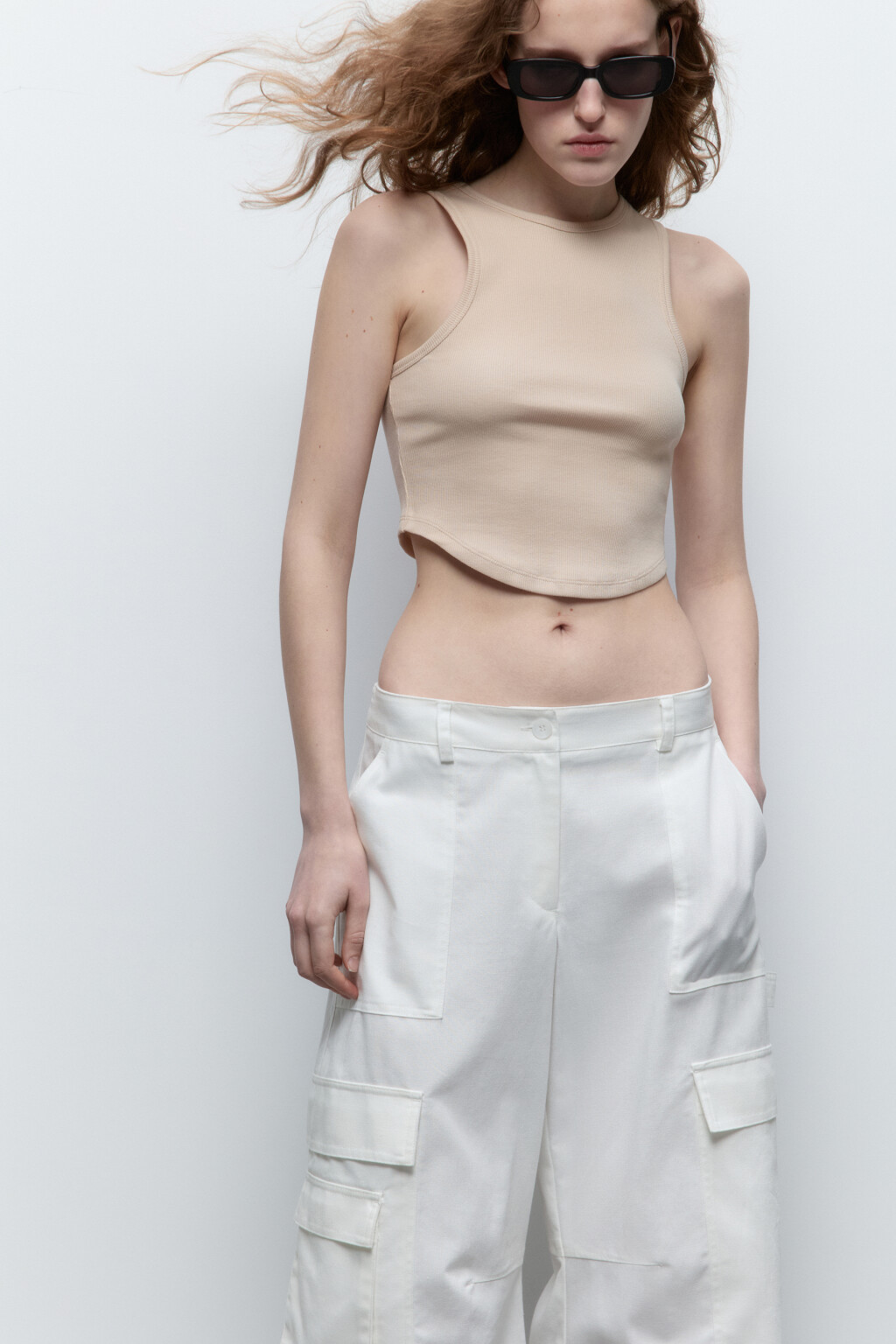 Майка-топ в рубчик с фигурным низом - цвет бежевый - 1