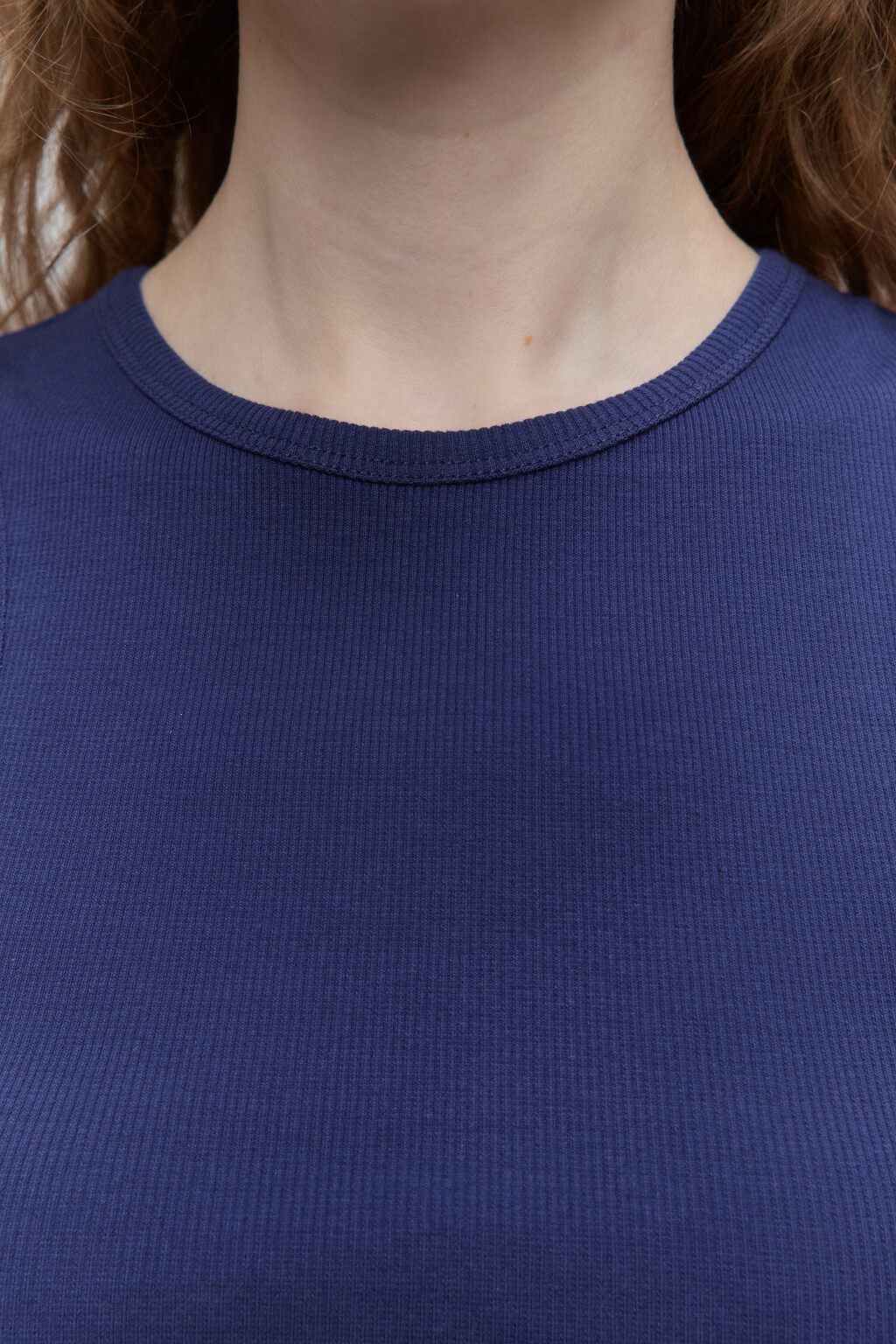 Майка-топ в рубчик с фигурным низом - цвет синий - 6