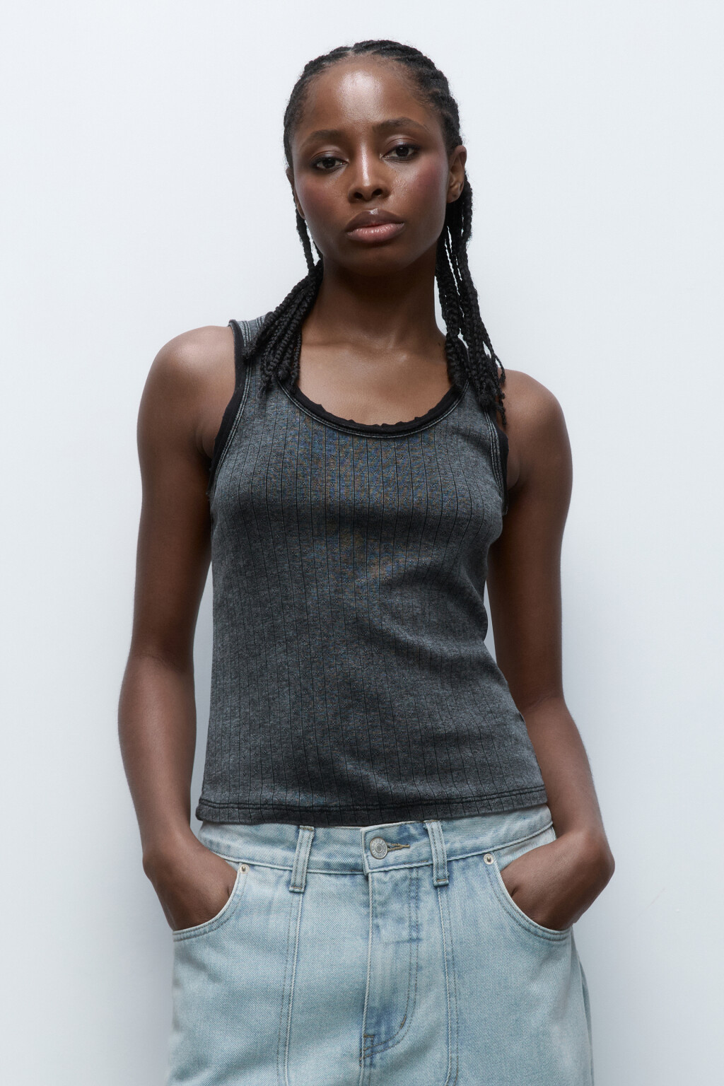 Майка в рубчик с состаренным эффектом - цвет черный - 2