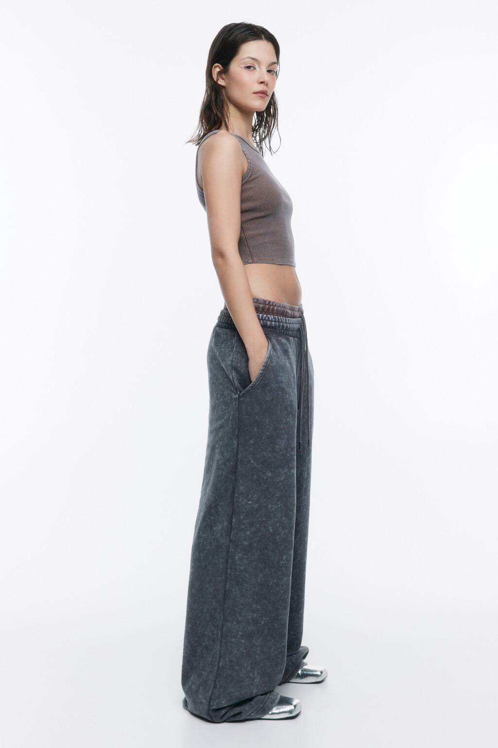 Майка-топ в рубчик со стиркой - цвет коричневый - 2