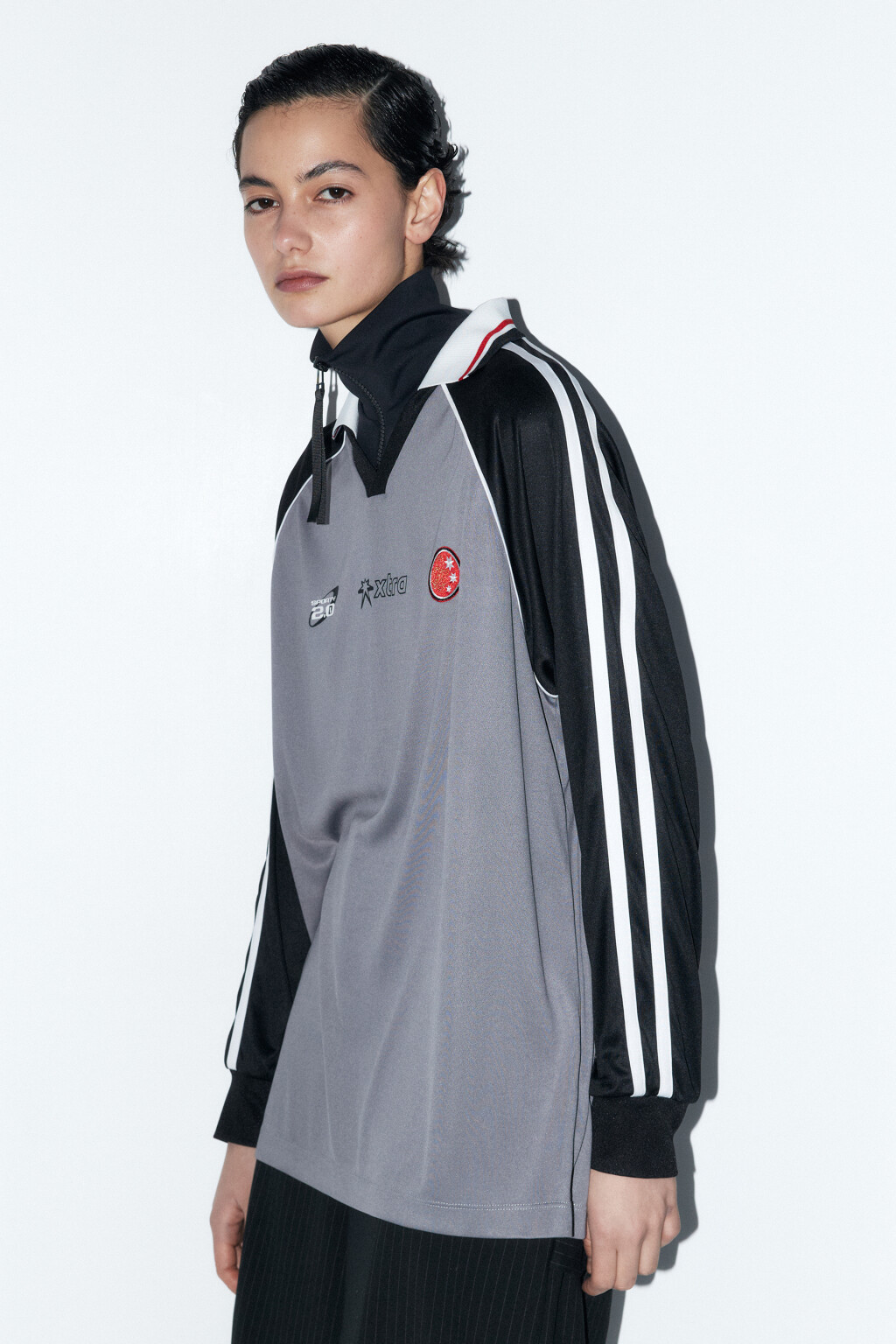 Лонгслив с принтом в спортивном стиле - цвет черный - 4