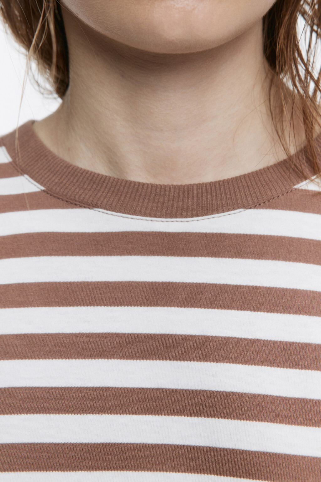Лонгслив трикотажный в полоску - цвет бежевый - 6