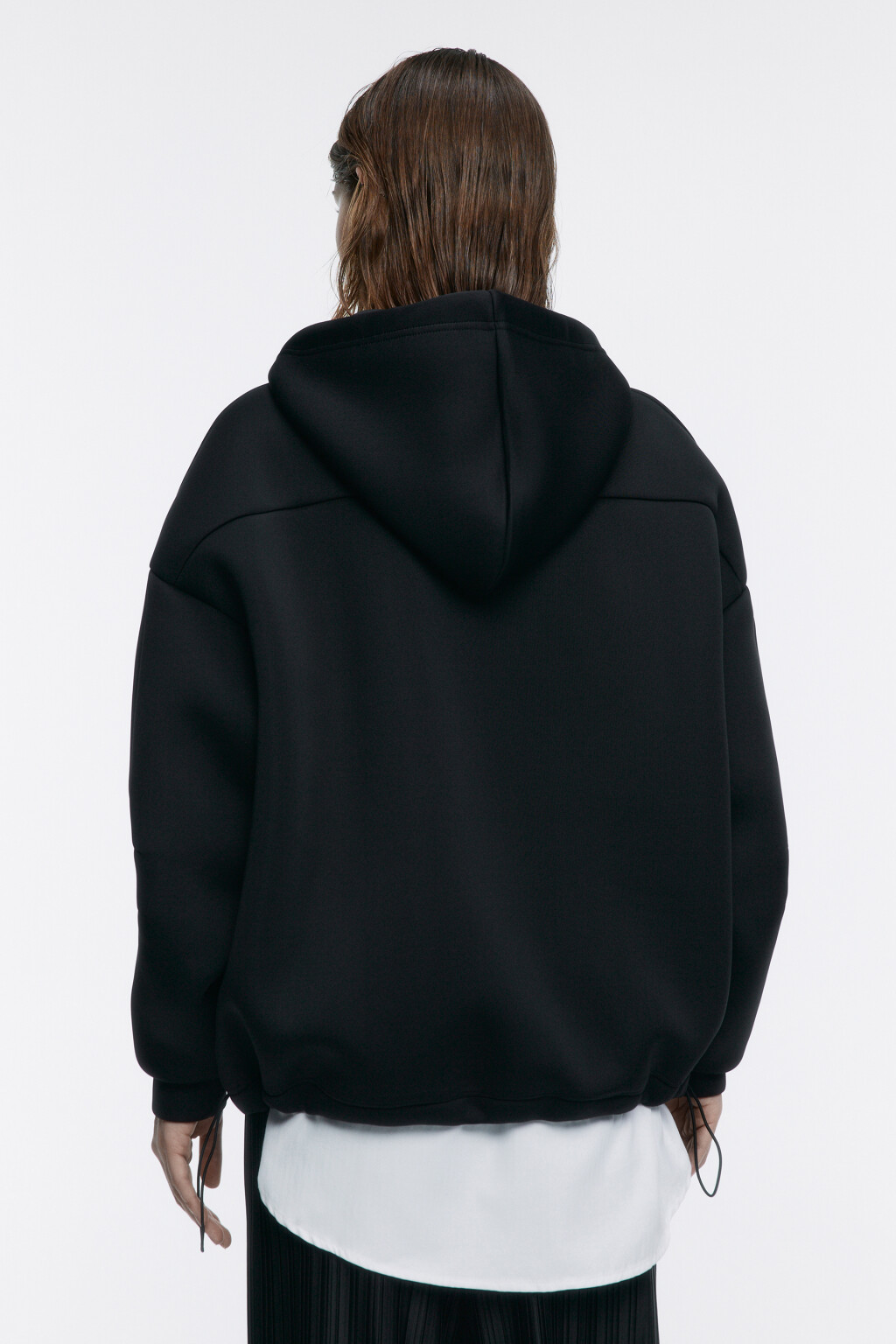 Худи oversize из неопрена с утяжками по низу - цвет черный - 4