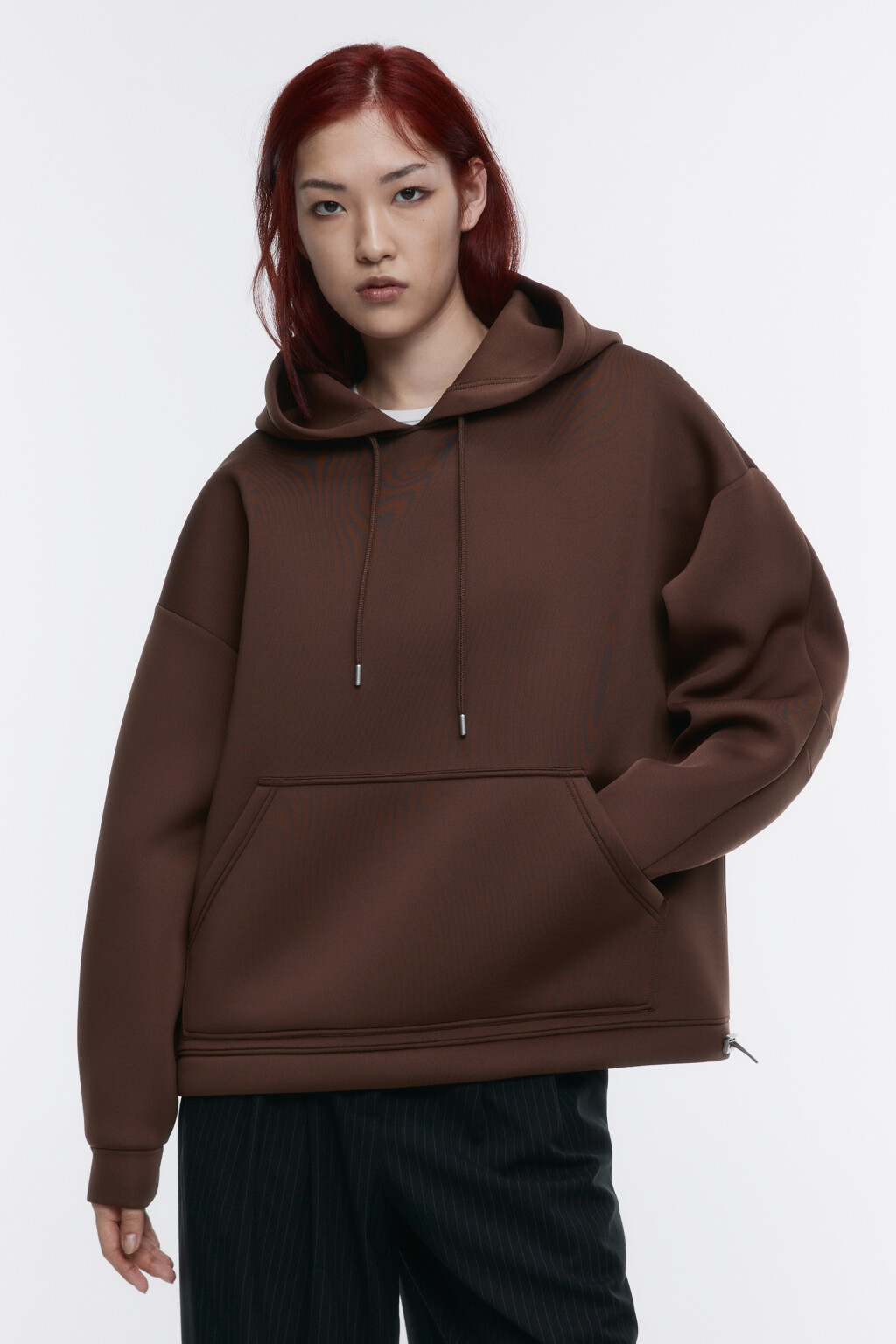 Худи oversize из неопрена с утяжками по низу - цвет коричневый - 2