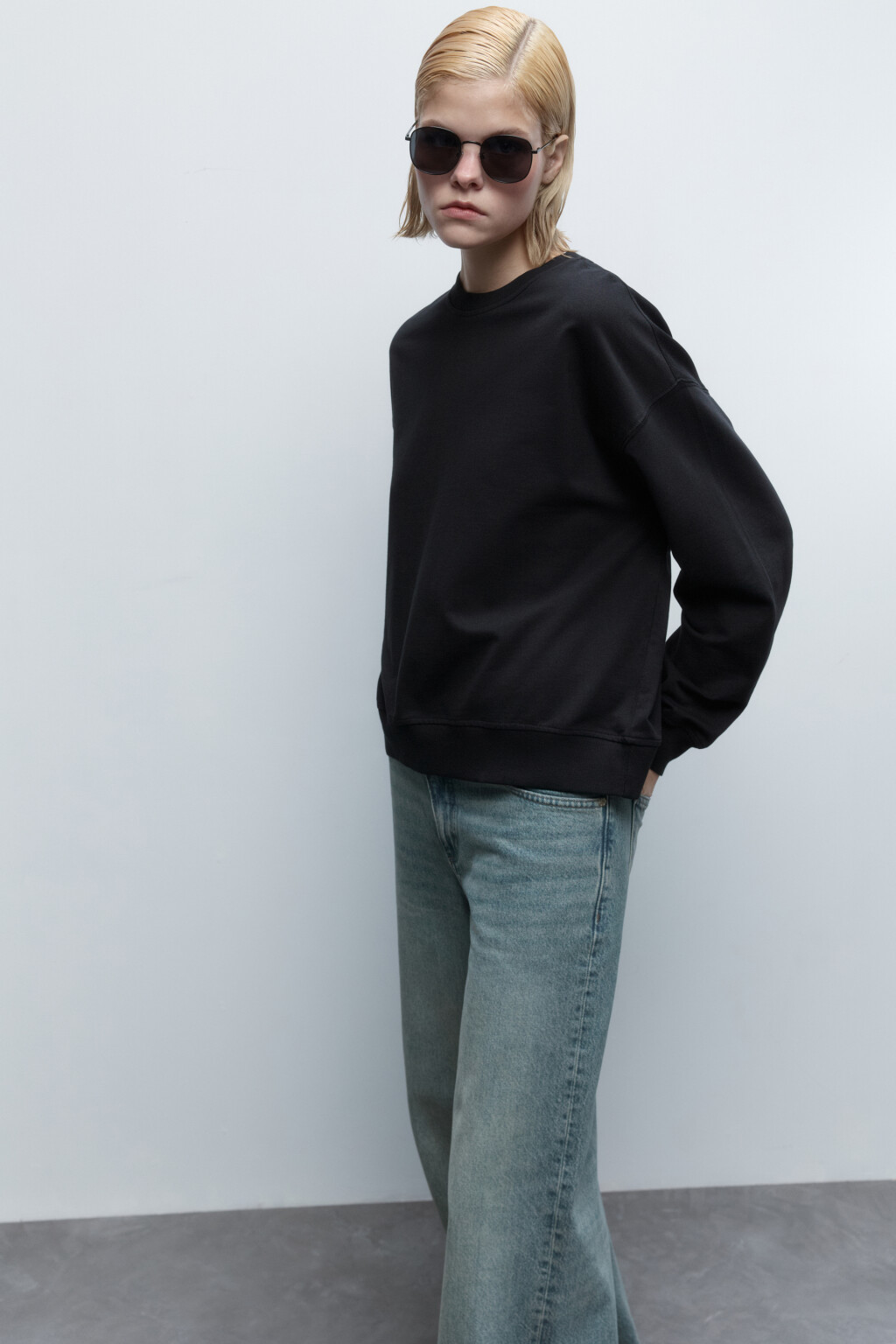 Свитшот базовый из хлопкового футера - цвет черный - 1