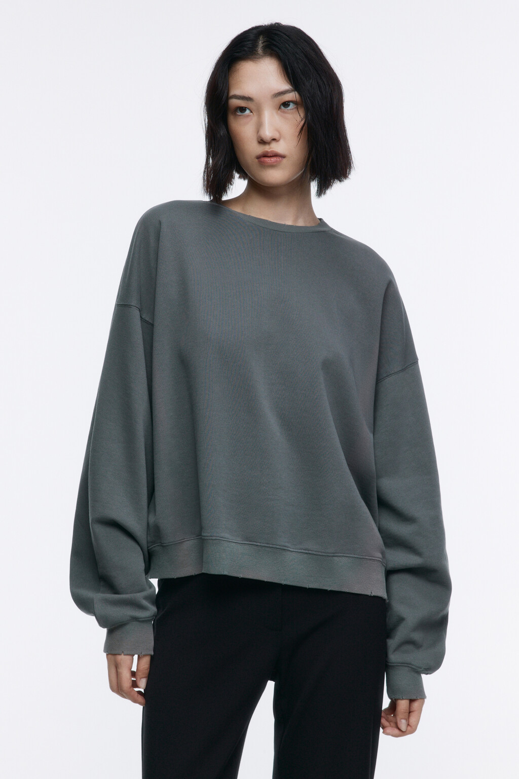 Свитшот oversize с состаренным эффектом - цвет серый - 2