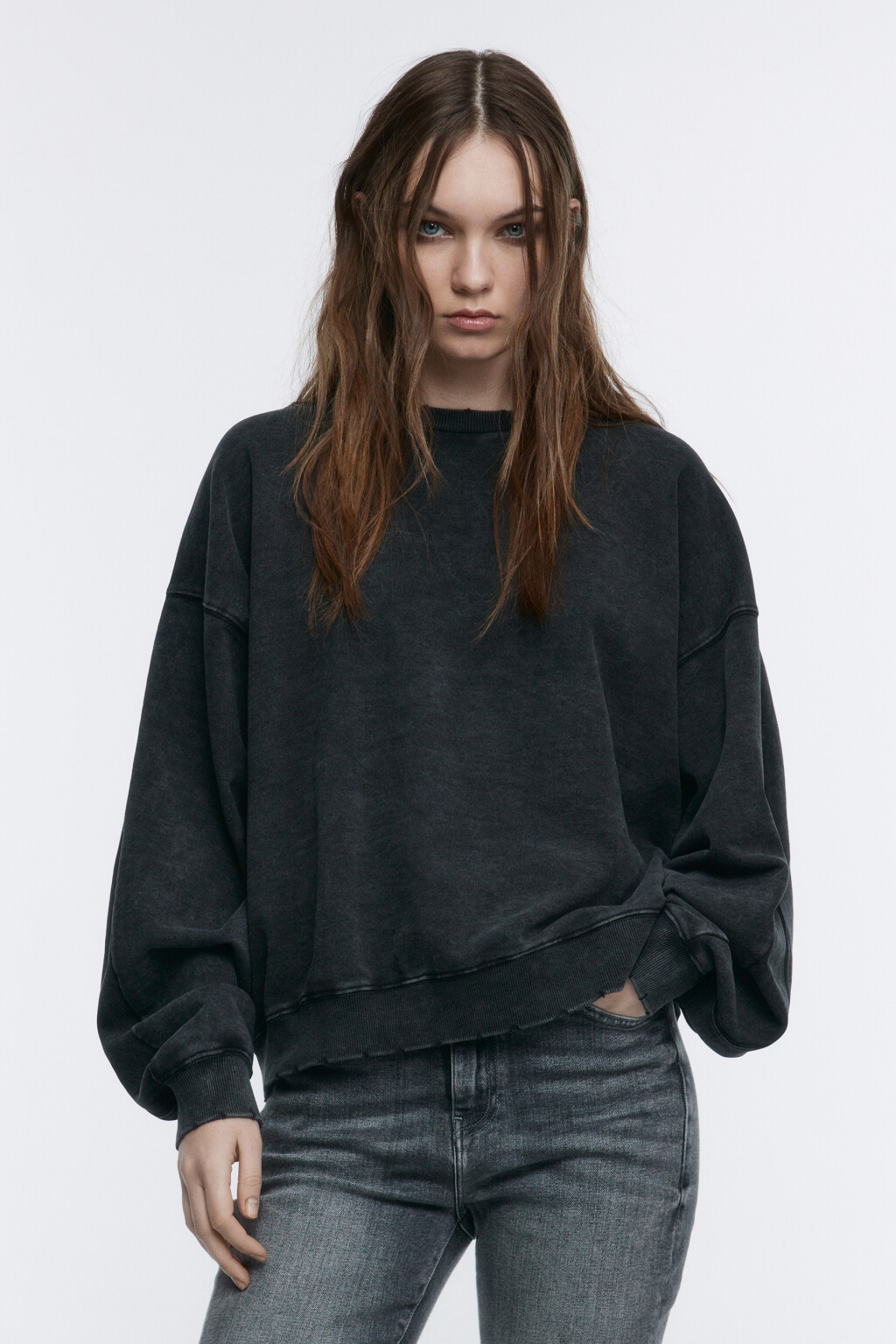 Свитшот oversize с состаренным эффектом - цвет серый - 2